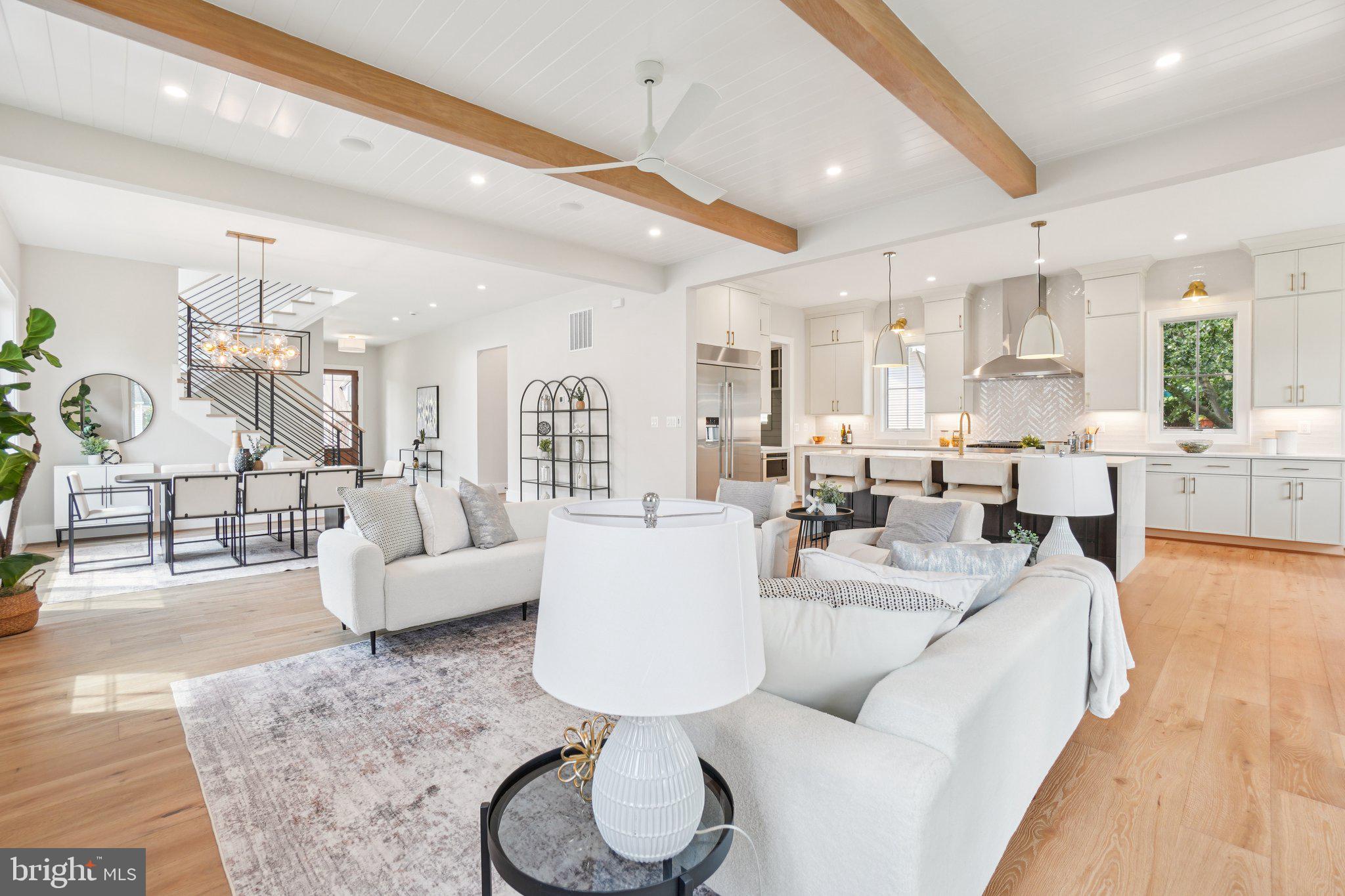 ADDISON HEIGHTS - Residential