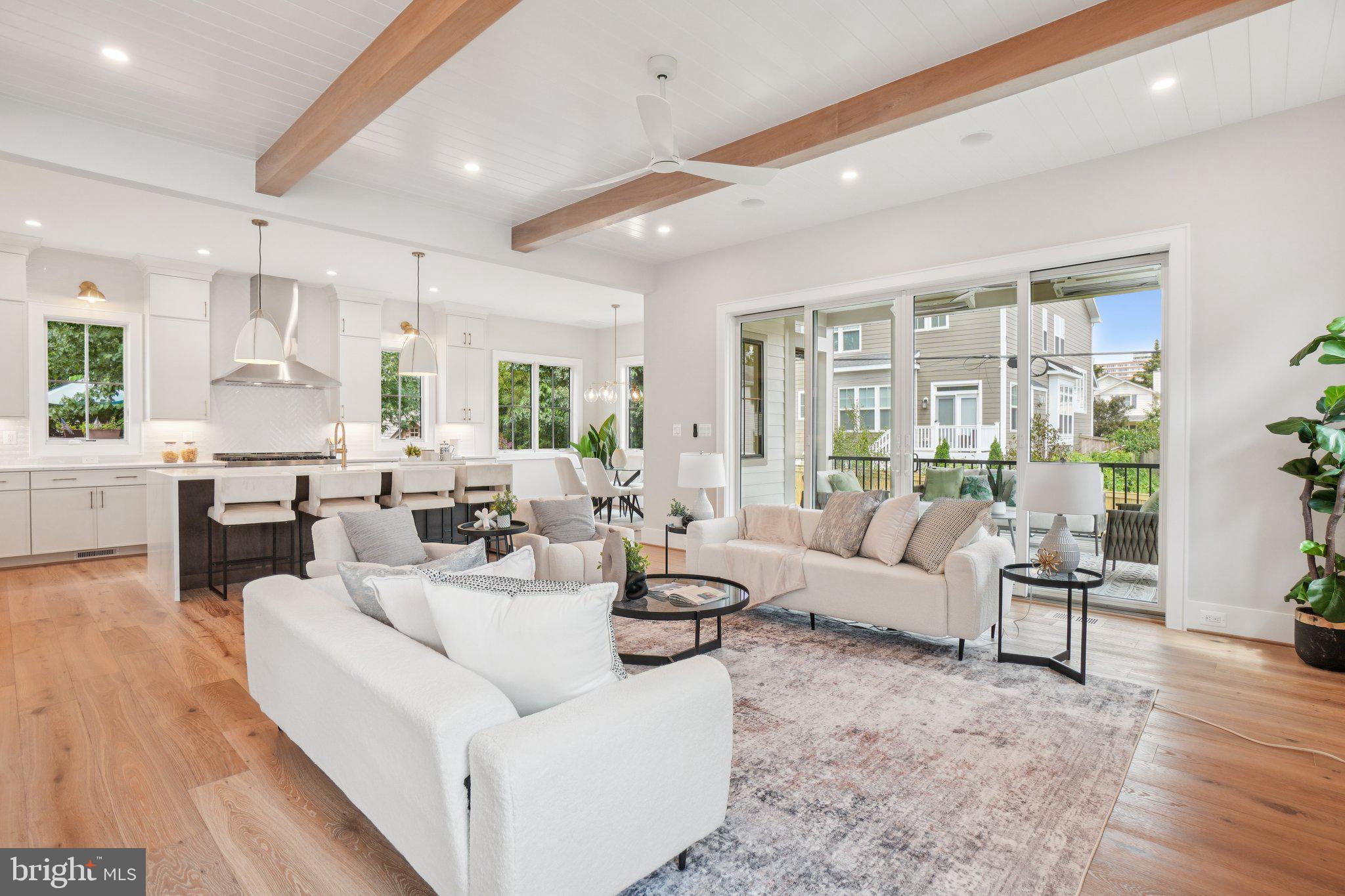 ADDISON HEIGHTS - Residential