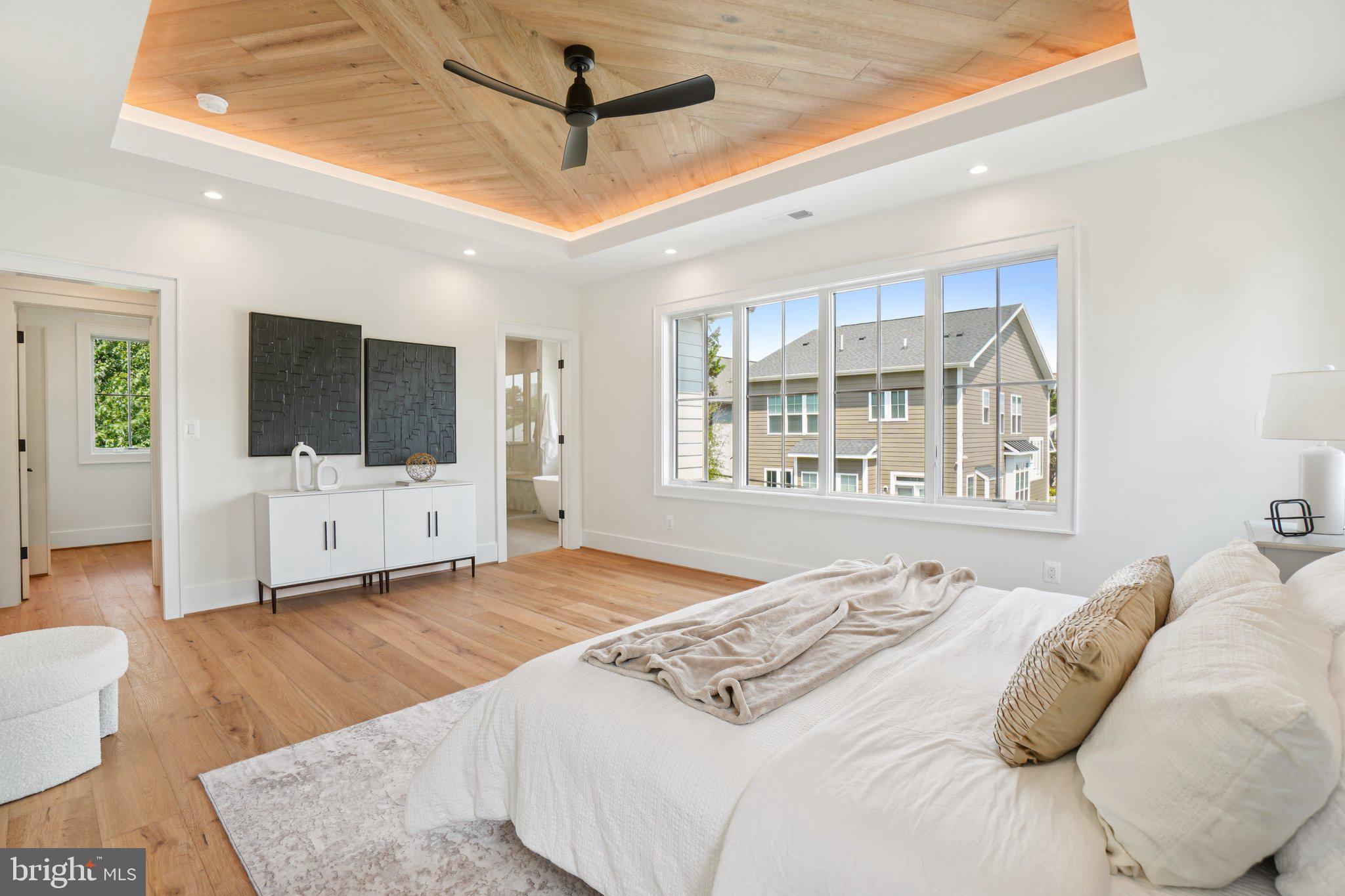 ADDISON HEIGHTS - Residential