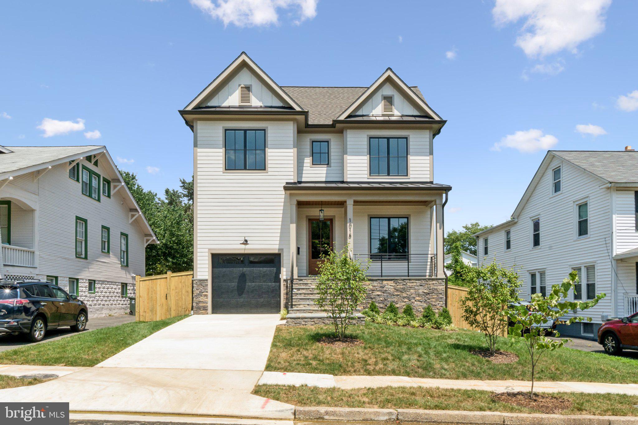 ADDISON HEIGHTS - Residential