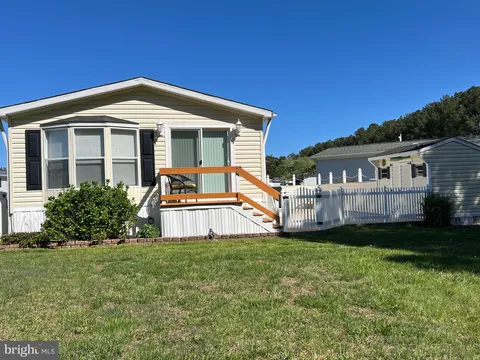 8206 Skipjack Drive, Berlin, MD MLS: MDWO2030418