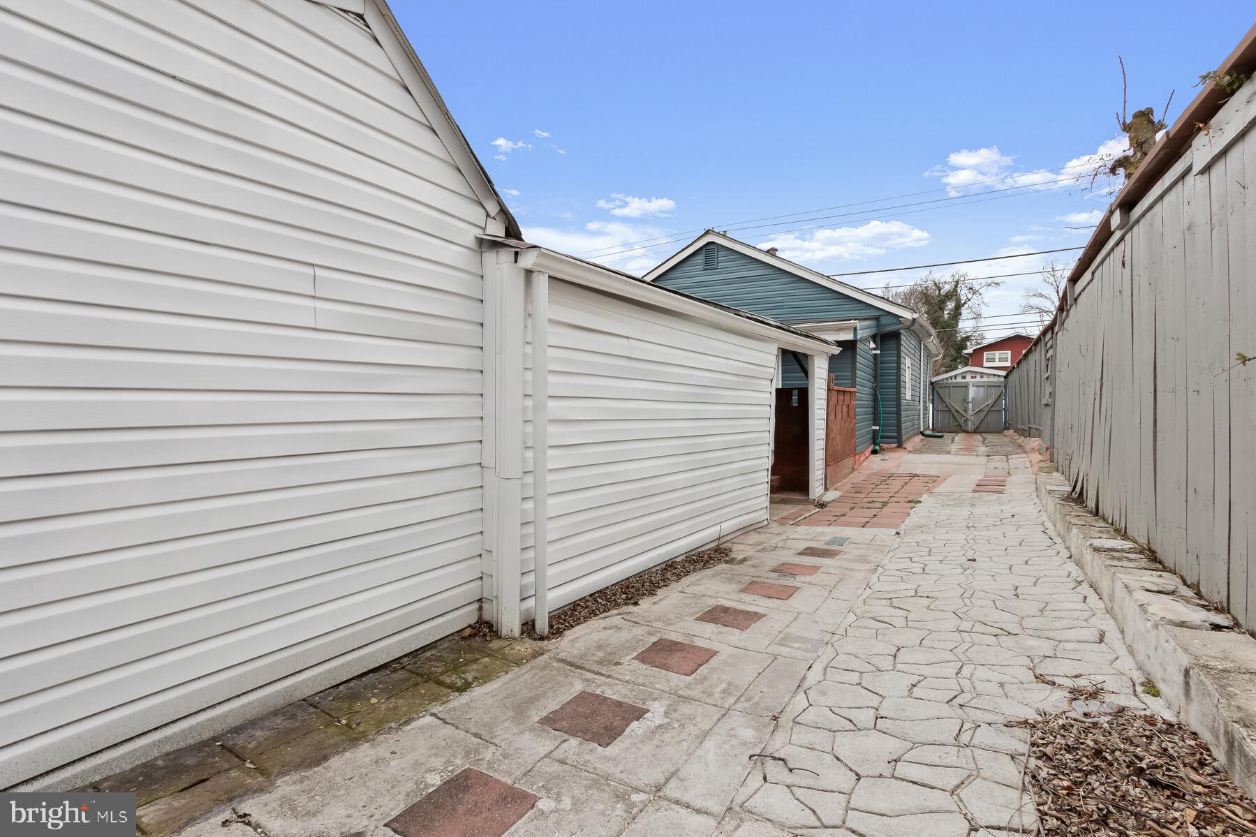 WEST FAIRMOUNT - Residential