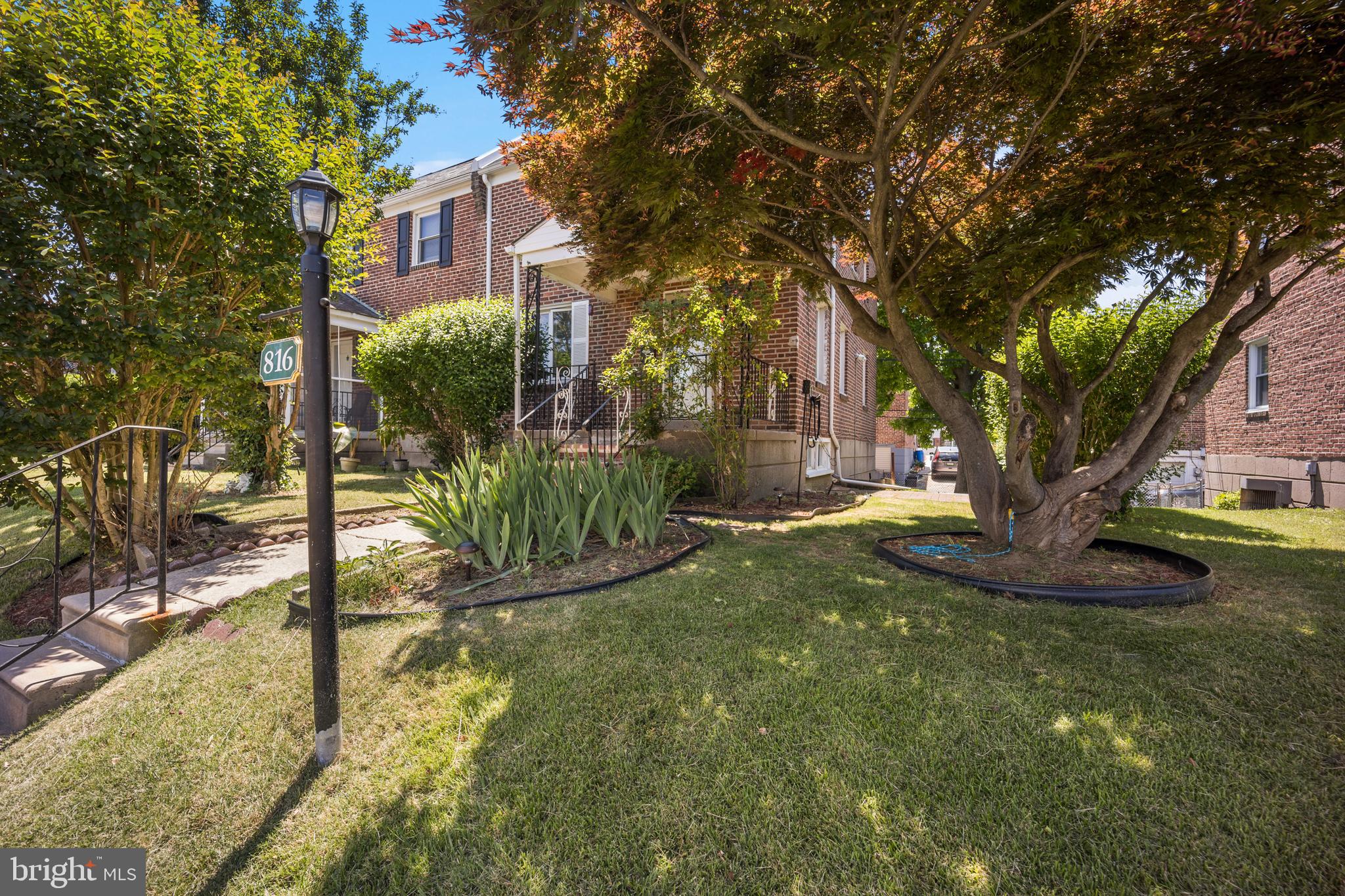 816 LAUREL ROAD