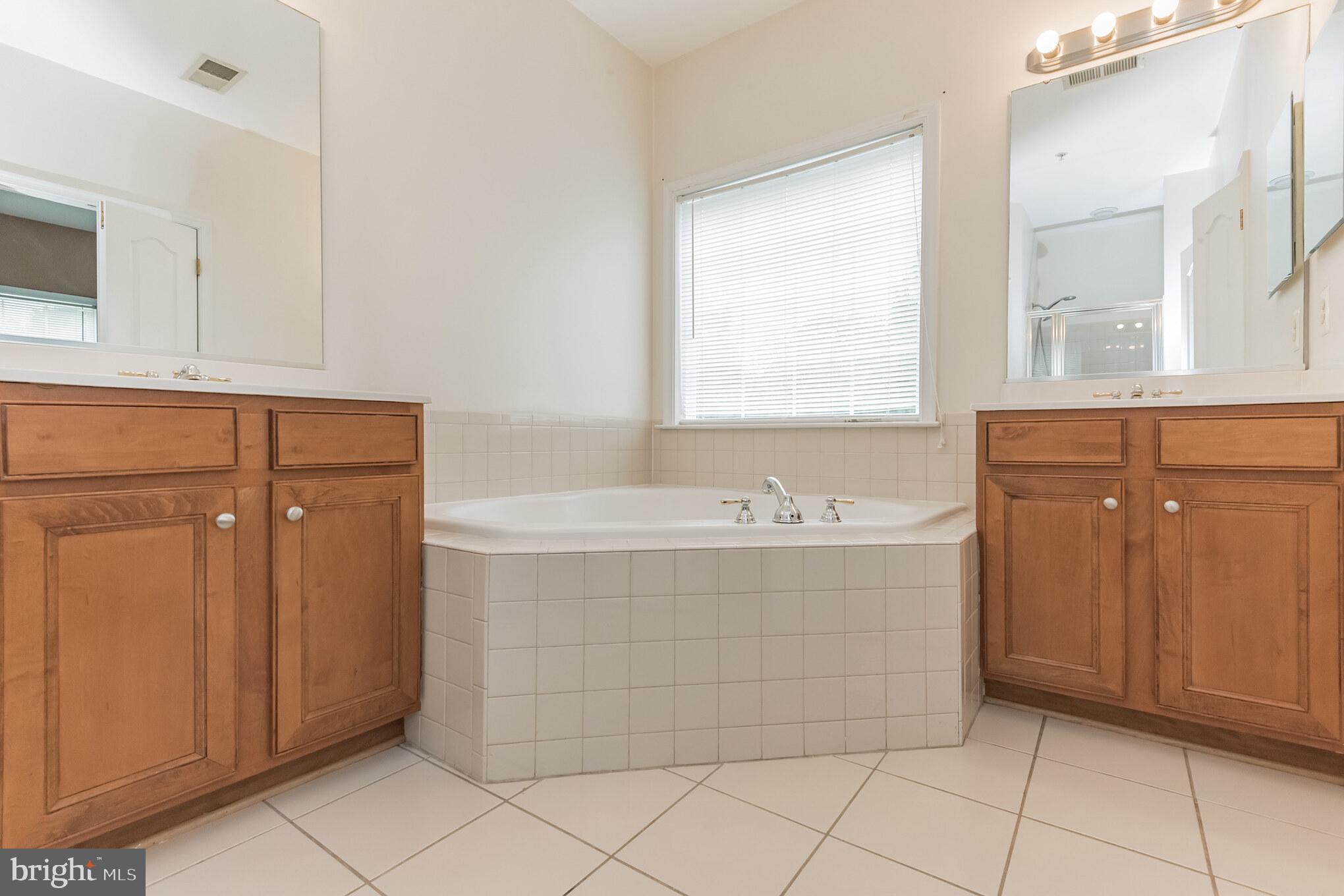 FAIRWOOD - Residential