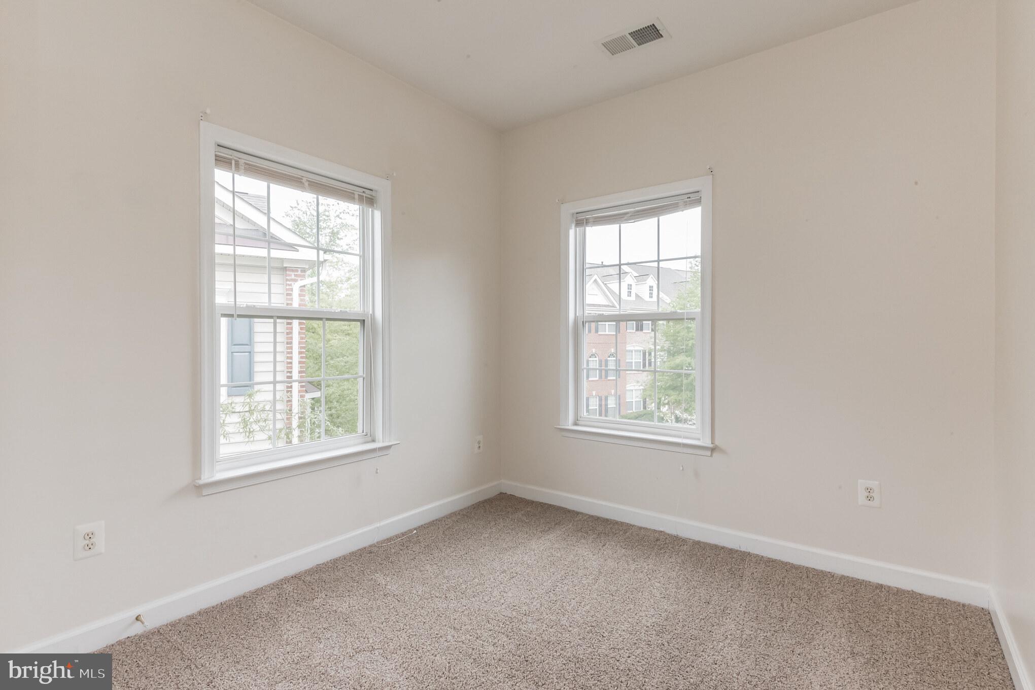 FAIRWOOD - Residential