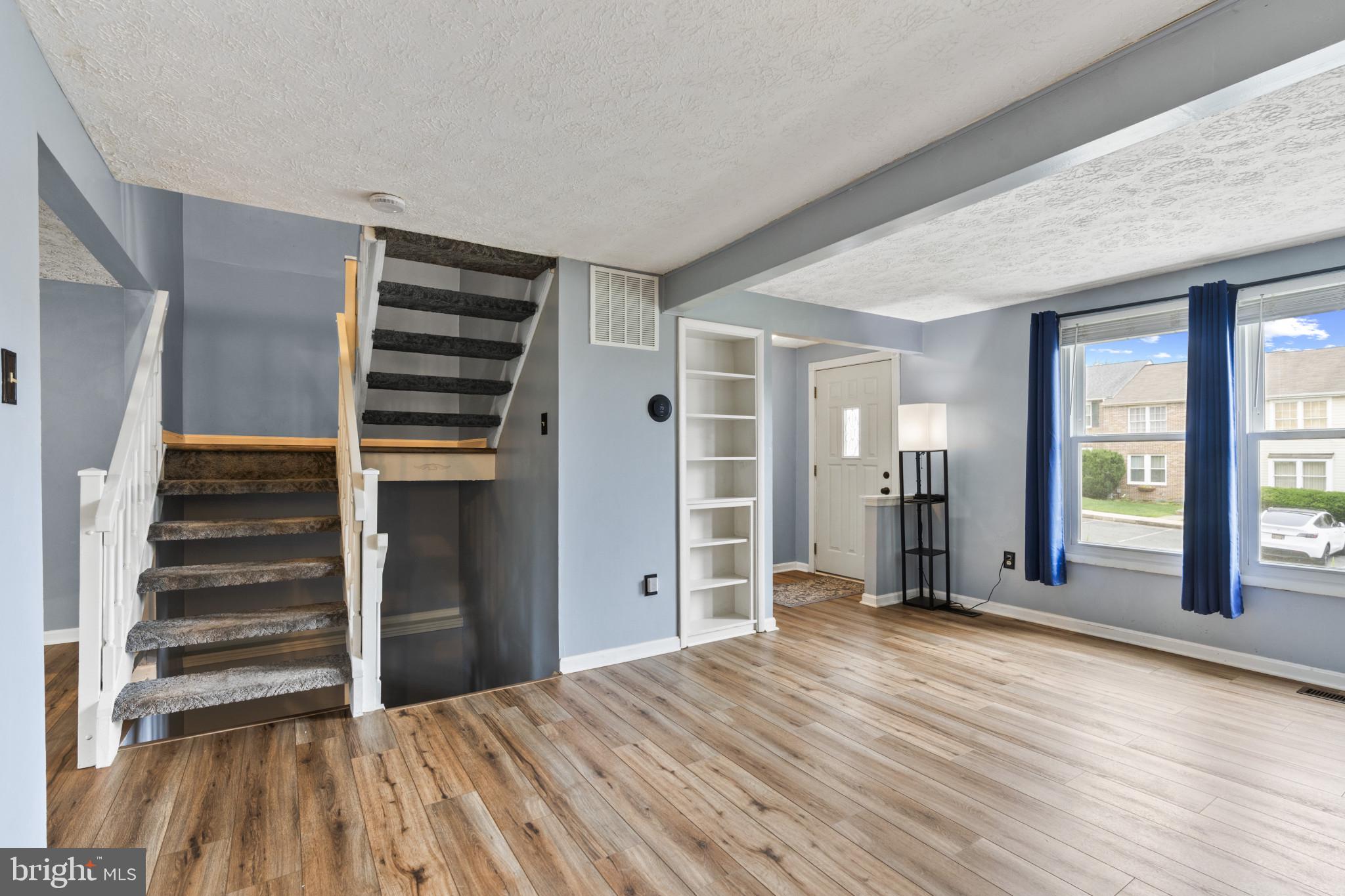 3210 SPLIT OAK COURT