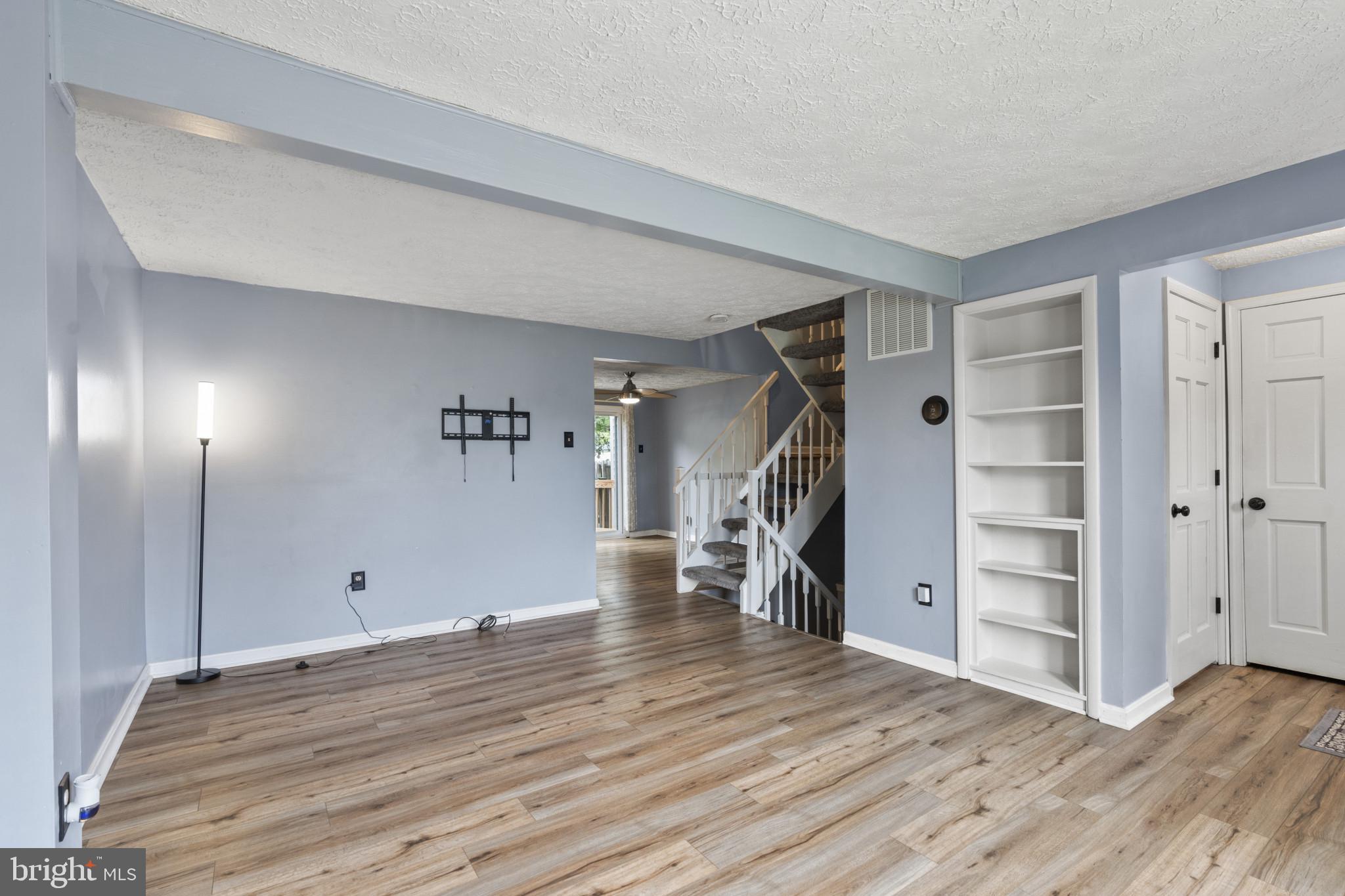 3210 SPLIT OAK COURT