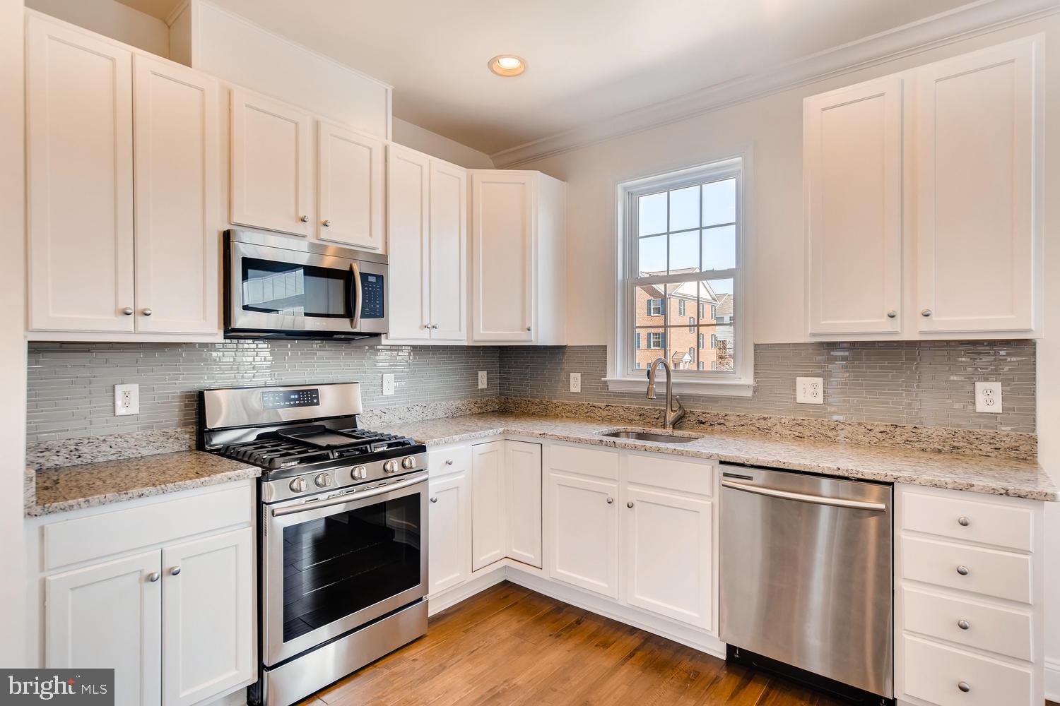 CAMDEN CROSSING - Residential