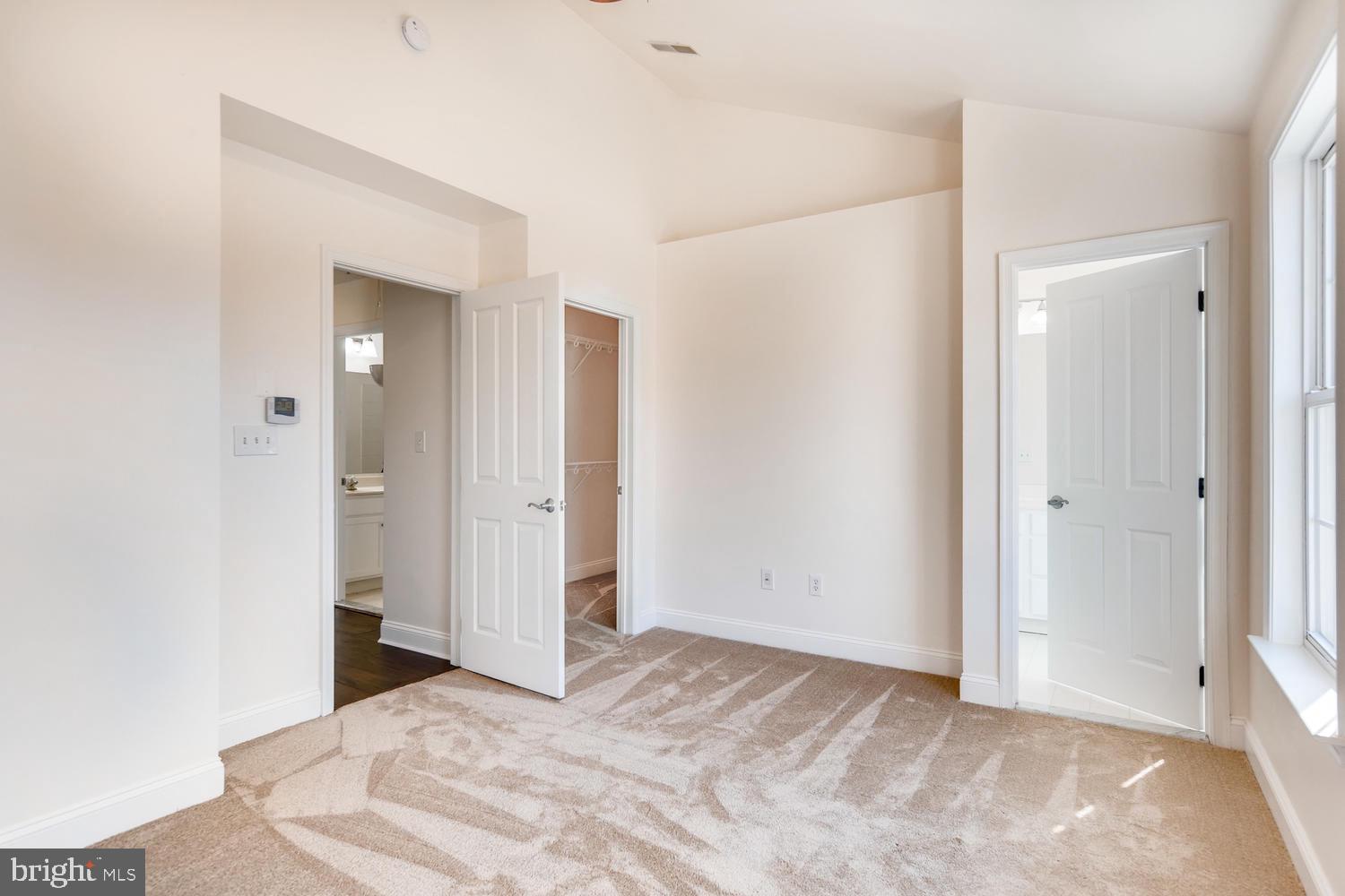 CAMDEN CROSSING - Residential