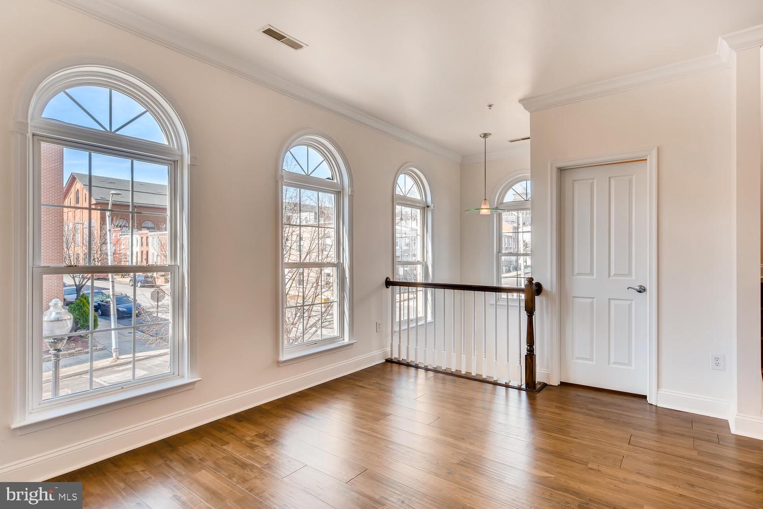 CAMDEN CROSSING - Residential