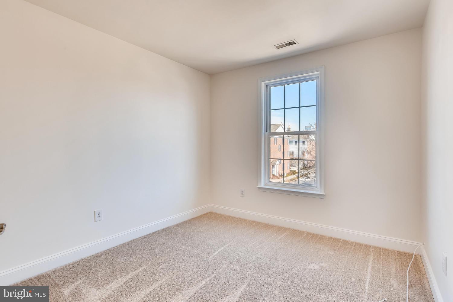 CAMDEN CROSSING - Residential