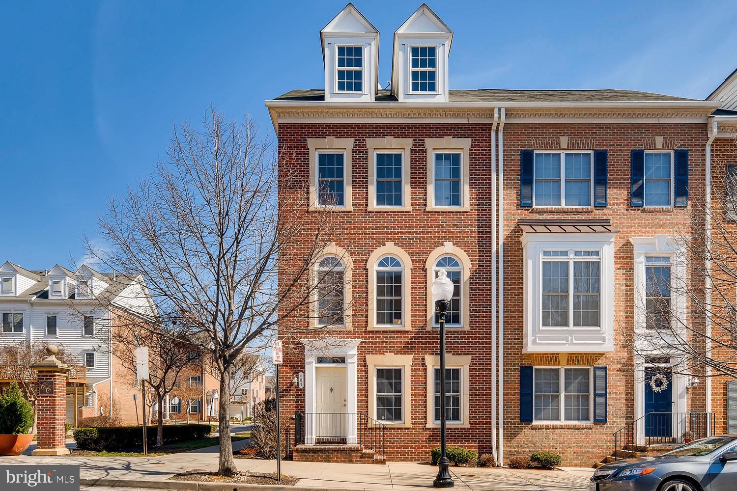 CAMDEN CROSSING - Residential