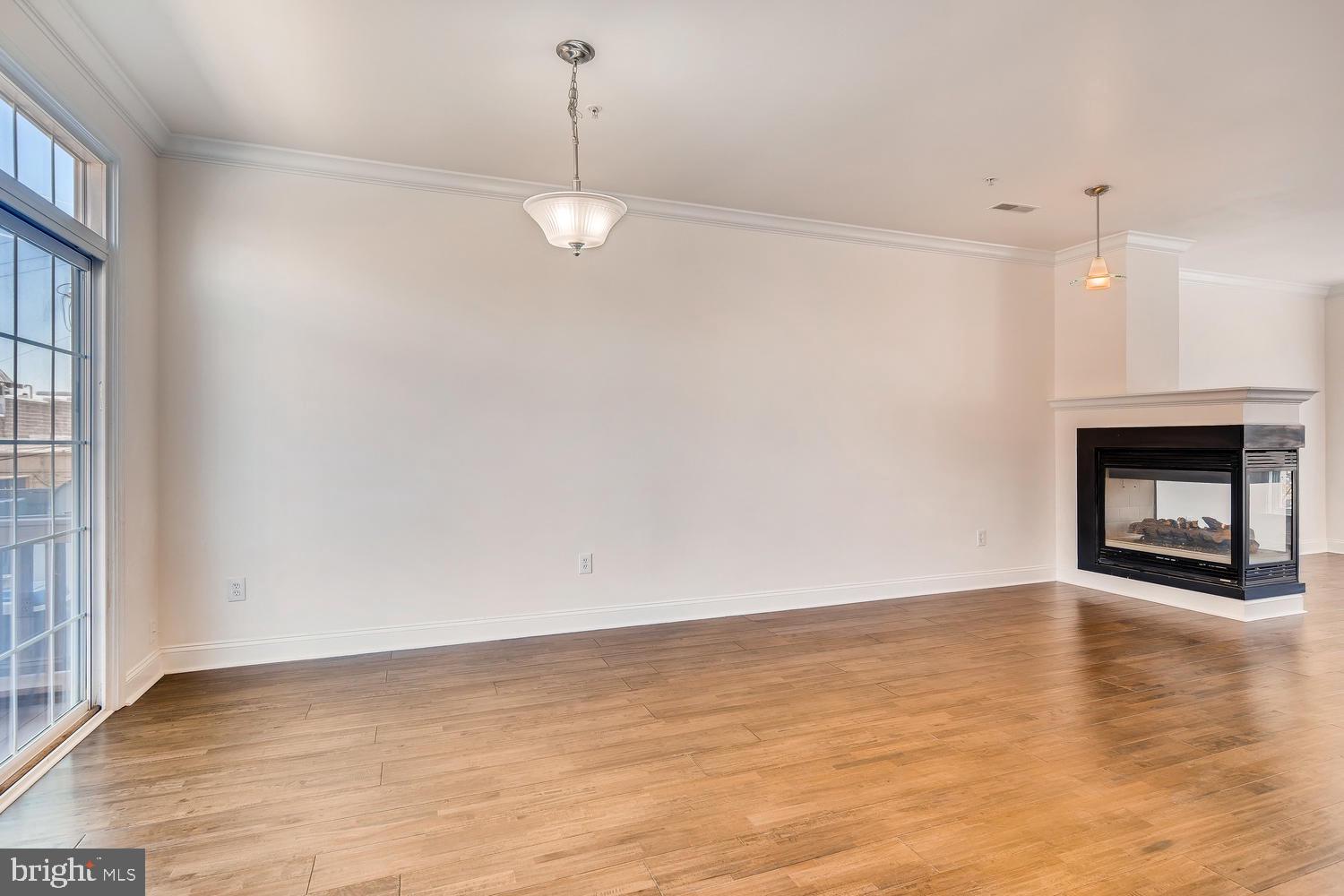 CAMDEN CROSSING - Residential