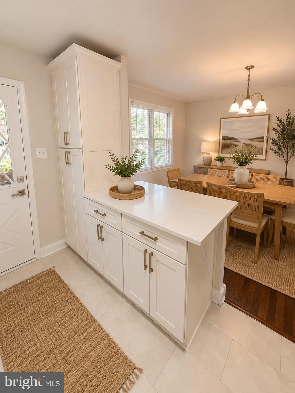 HOLLAND HILL - Residential