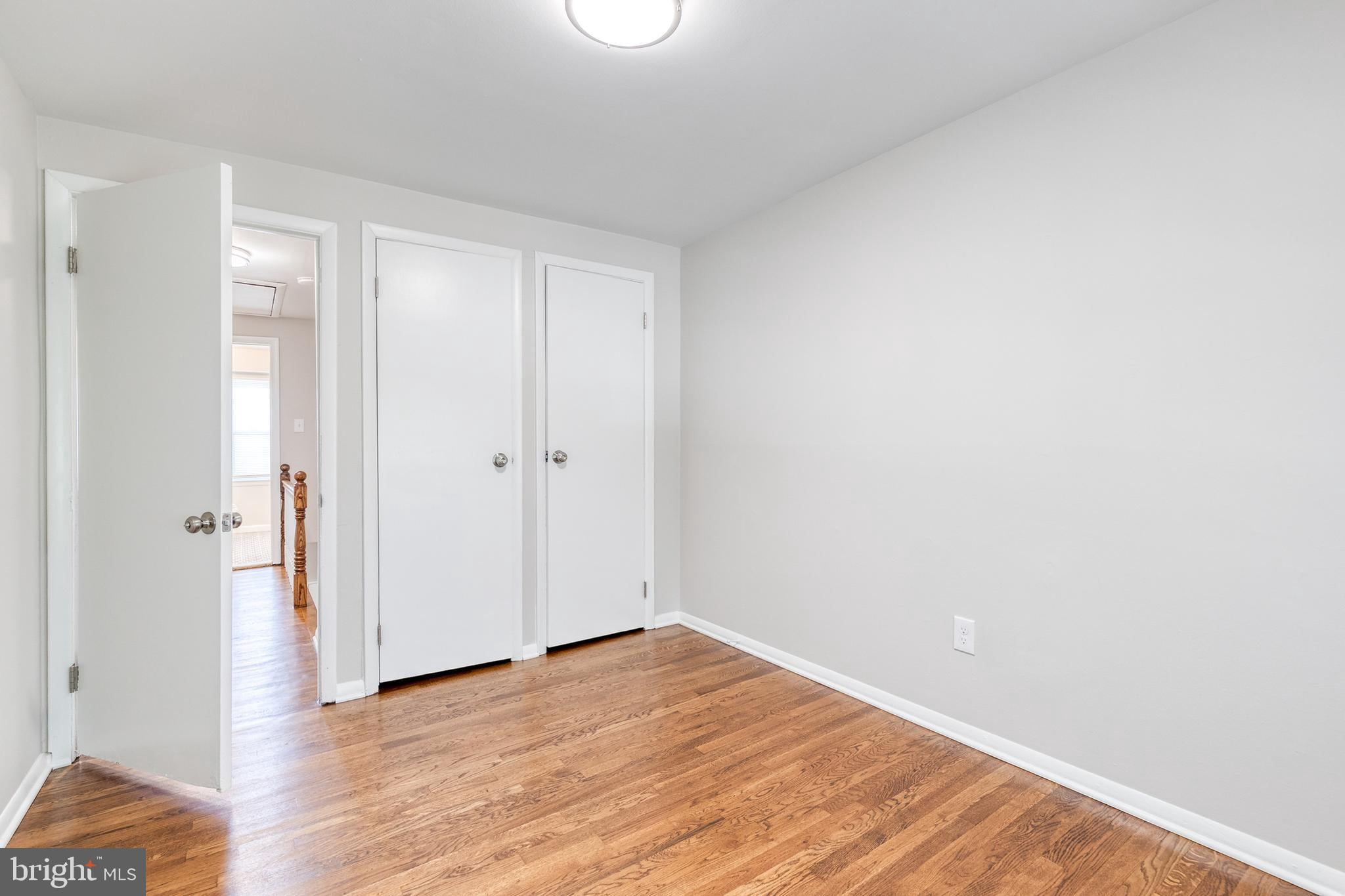 HOLLAND HILL - Residential