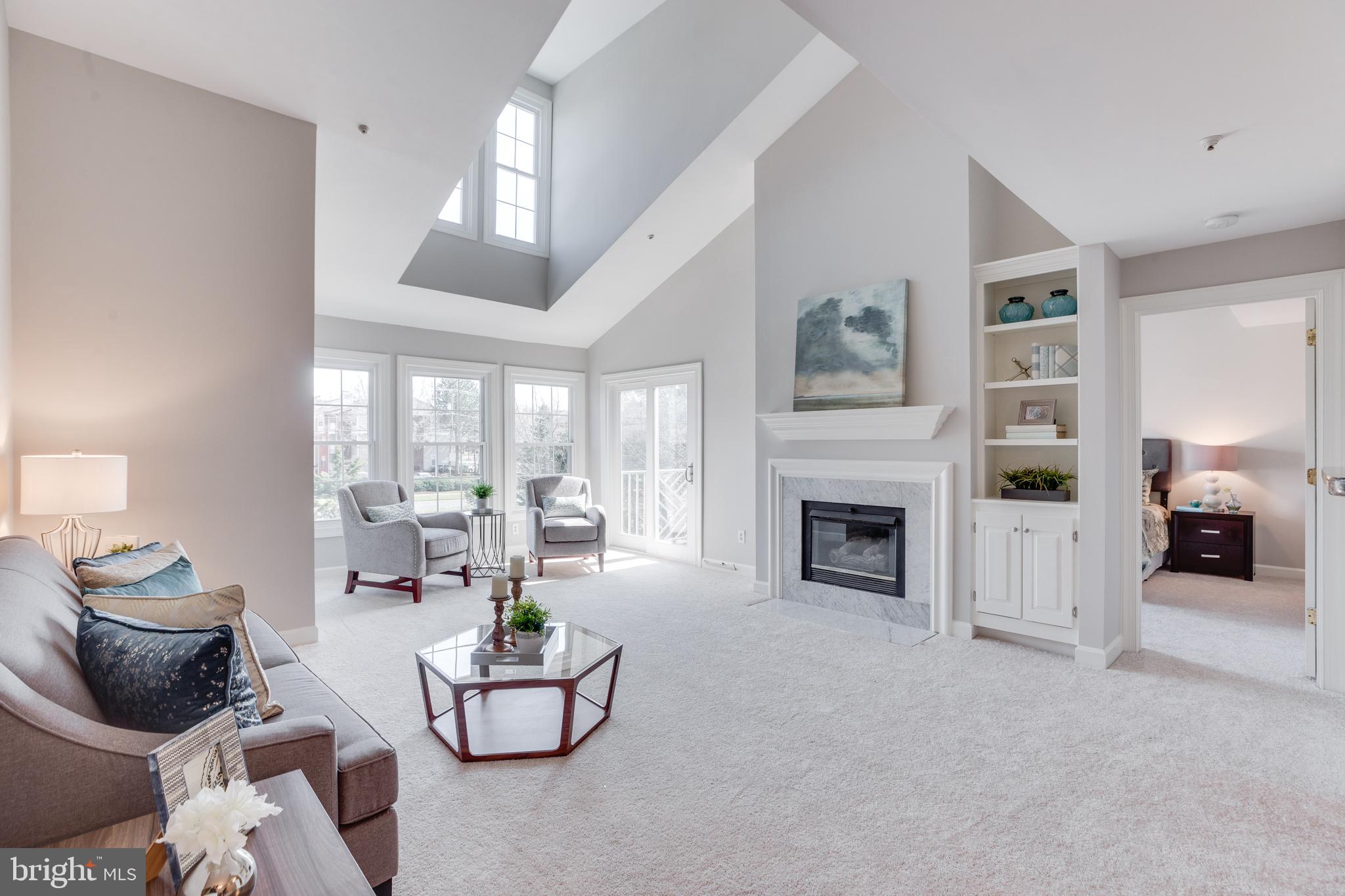 FAIRFIELD HOUSE - Residential