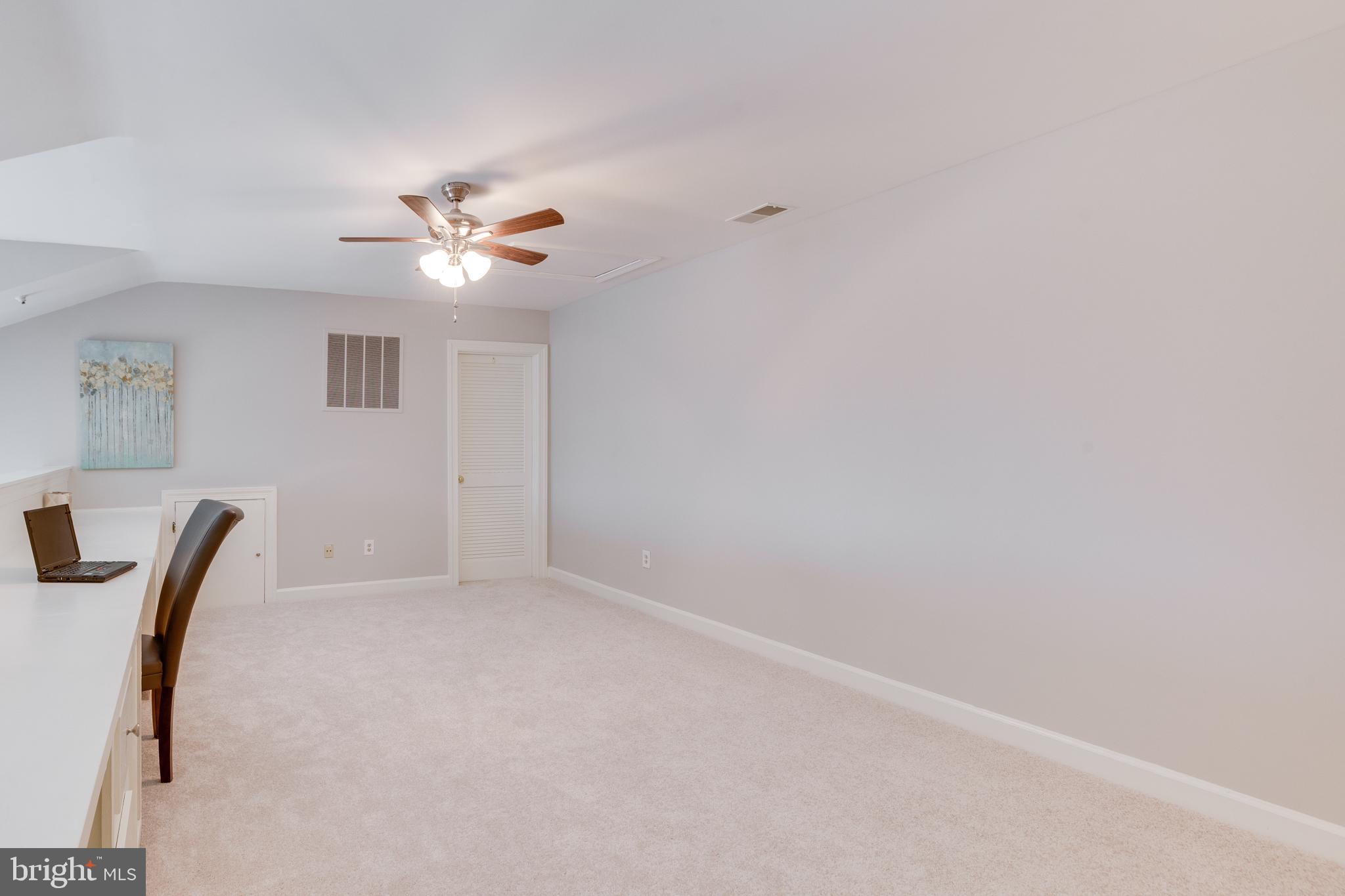 FAIRFIELD HOUSE - Residential