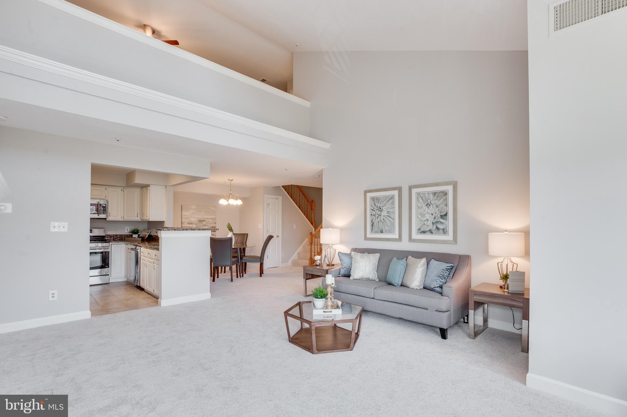 FAIRFIELD HOUSE - Residential