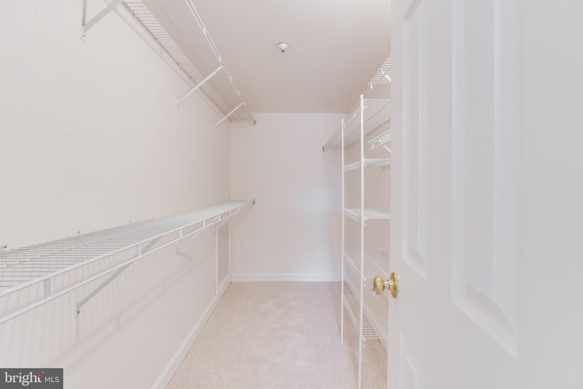 FAIRFIELD HOUSE - Residential