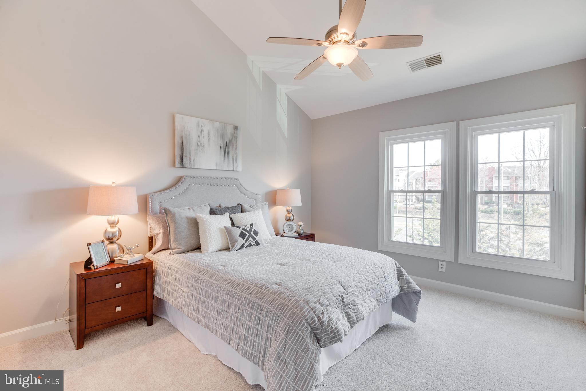 FAIRFIELD HOUSE - Residential