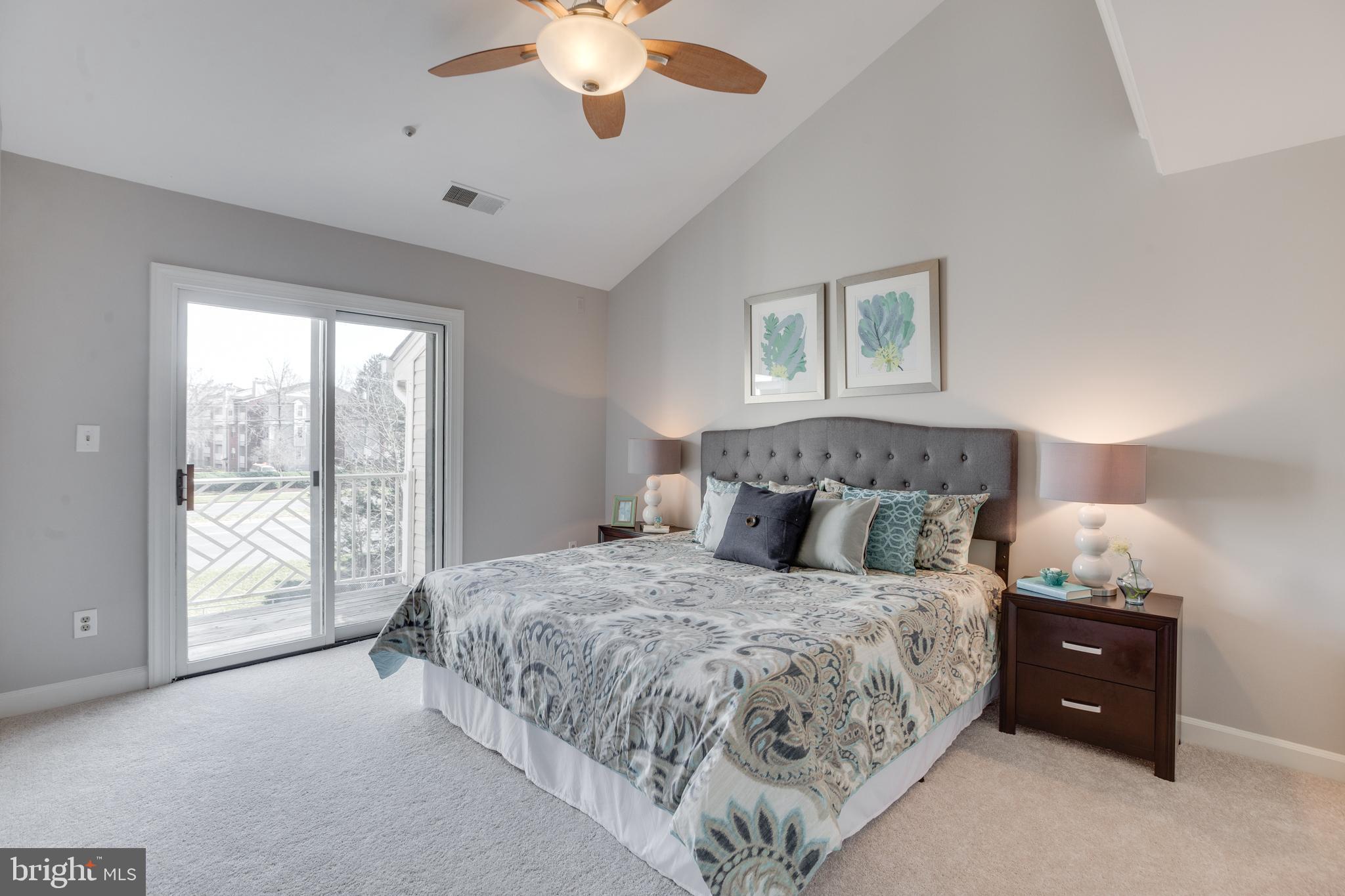 FAIRFIELD HOUSE - Residential