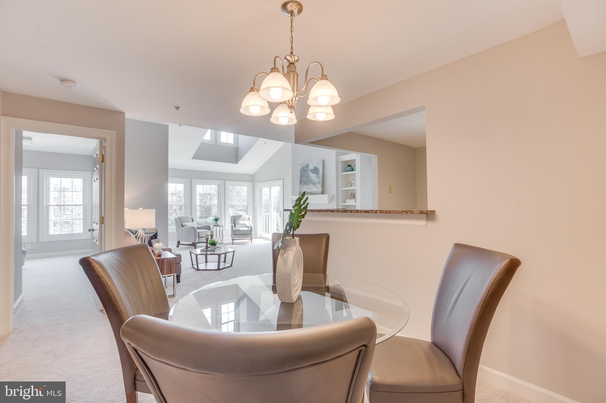 FAIRFIELD HOUSE - Residential