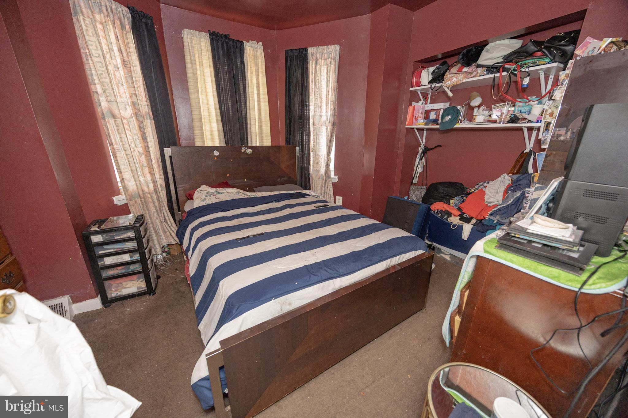 PHILADELPHIA (WEST) - Residential