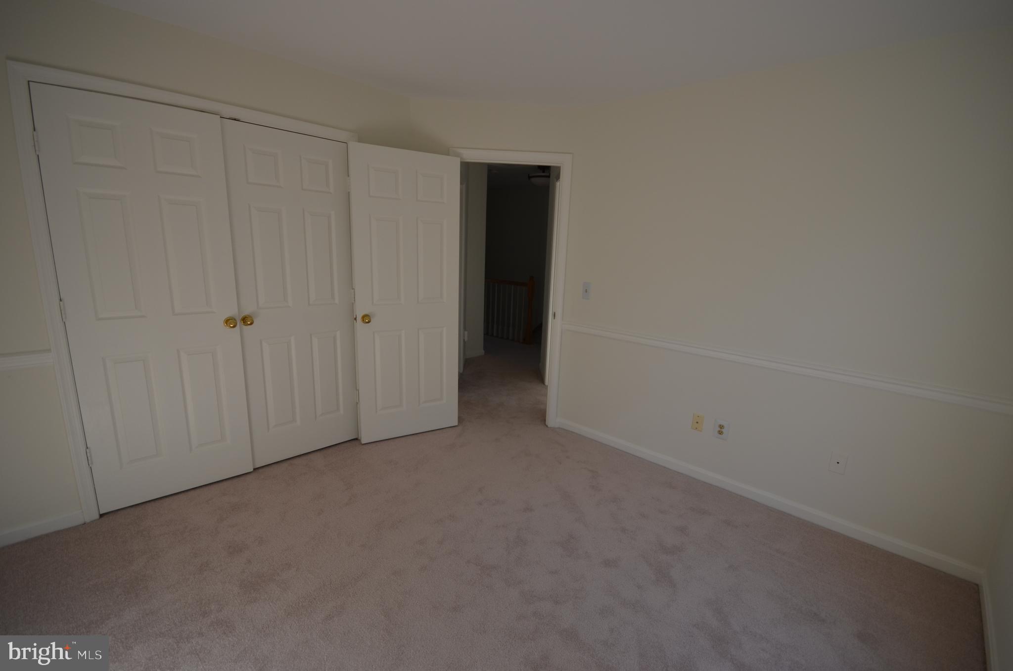 ASHBURN VILLAGE - Residential Lease