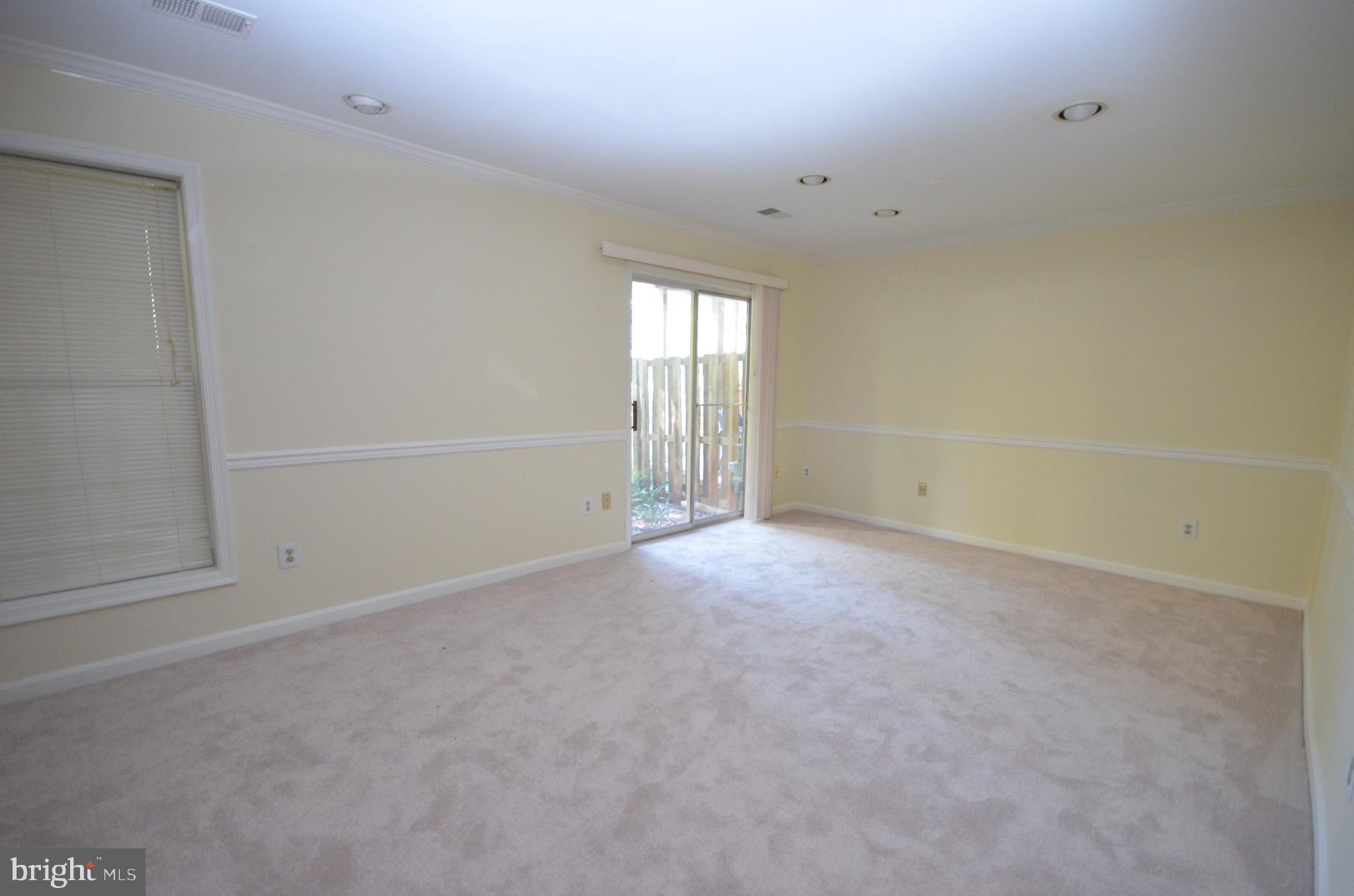 ASHBURN VILLAGE - Residential Lease