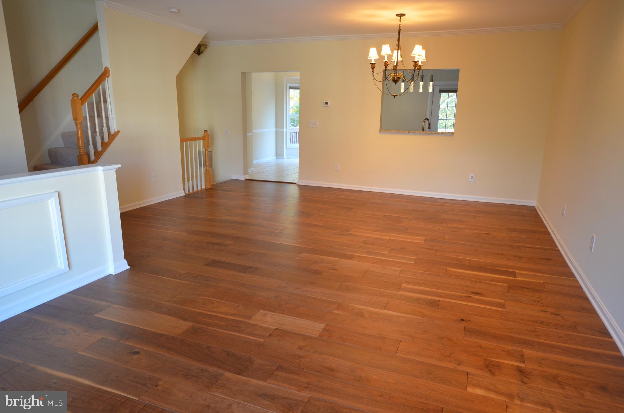 ASHBURN VILLAGE - Residential Lease