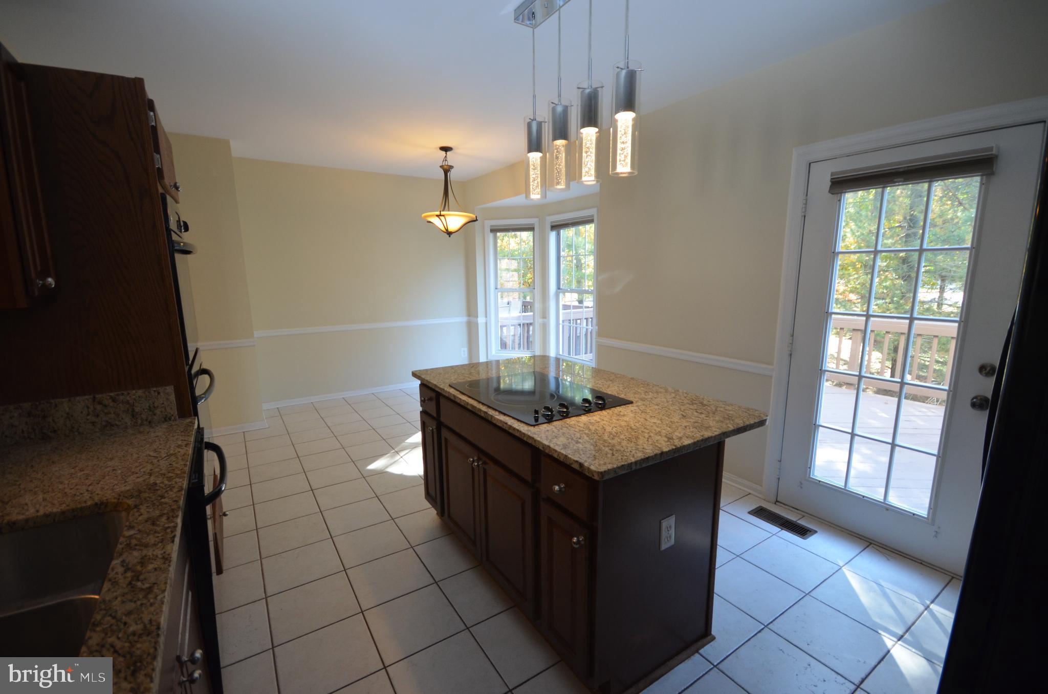 ASHBURN VILLAGE - Residential Lease