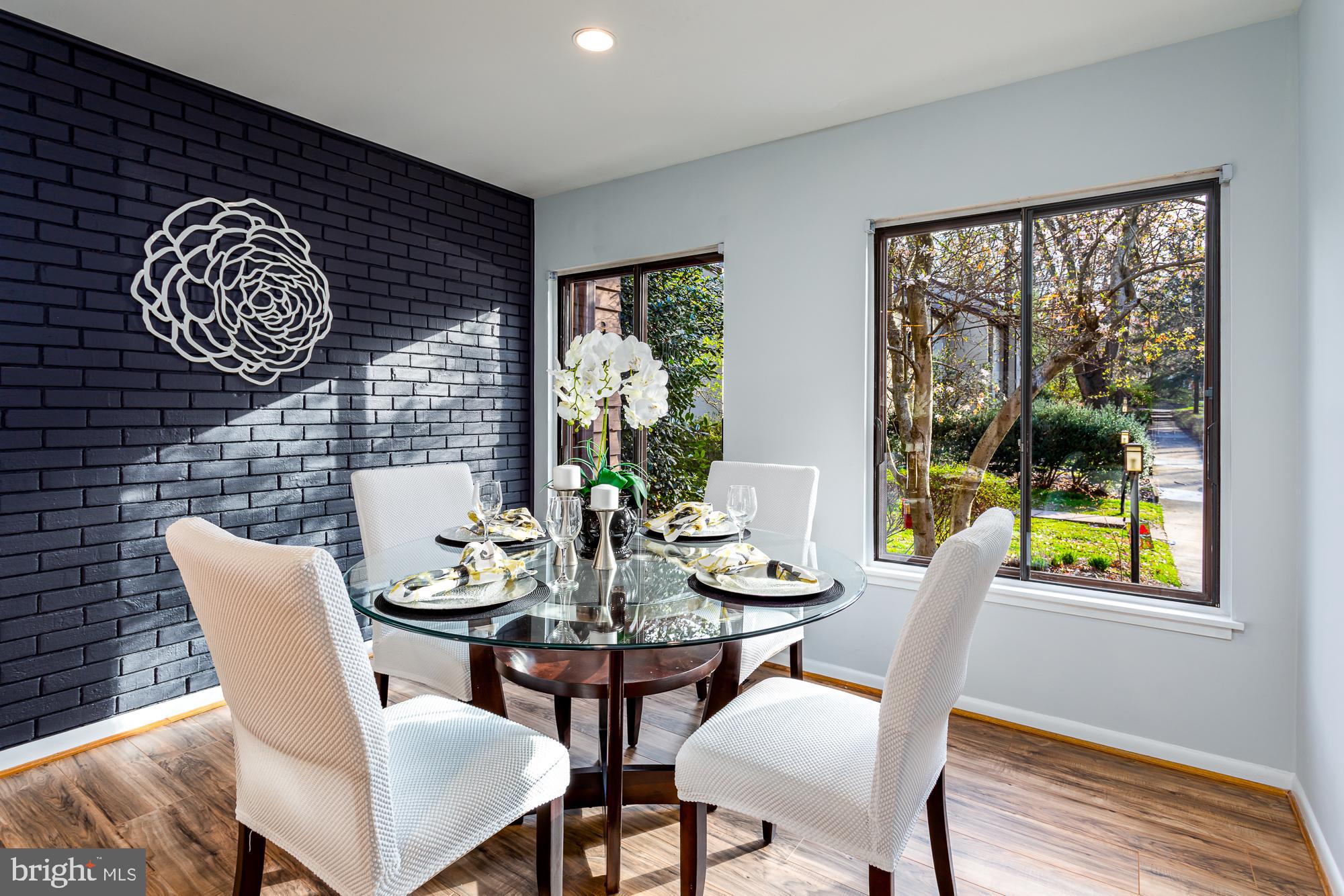 RESTON - Residential