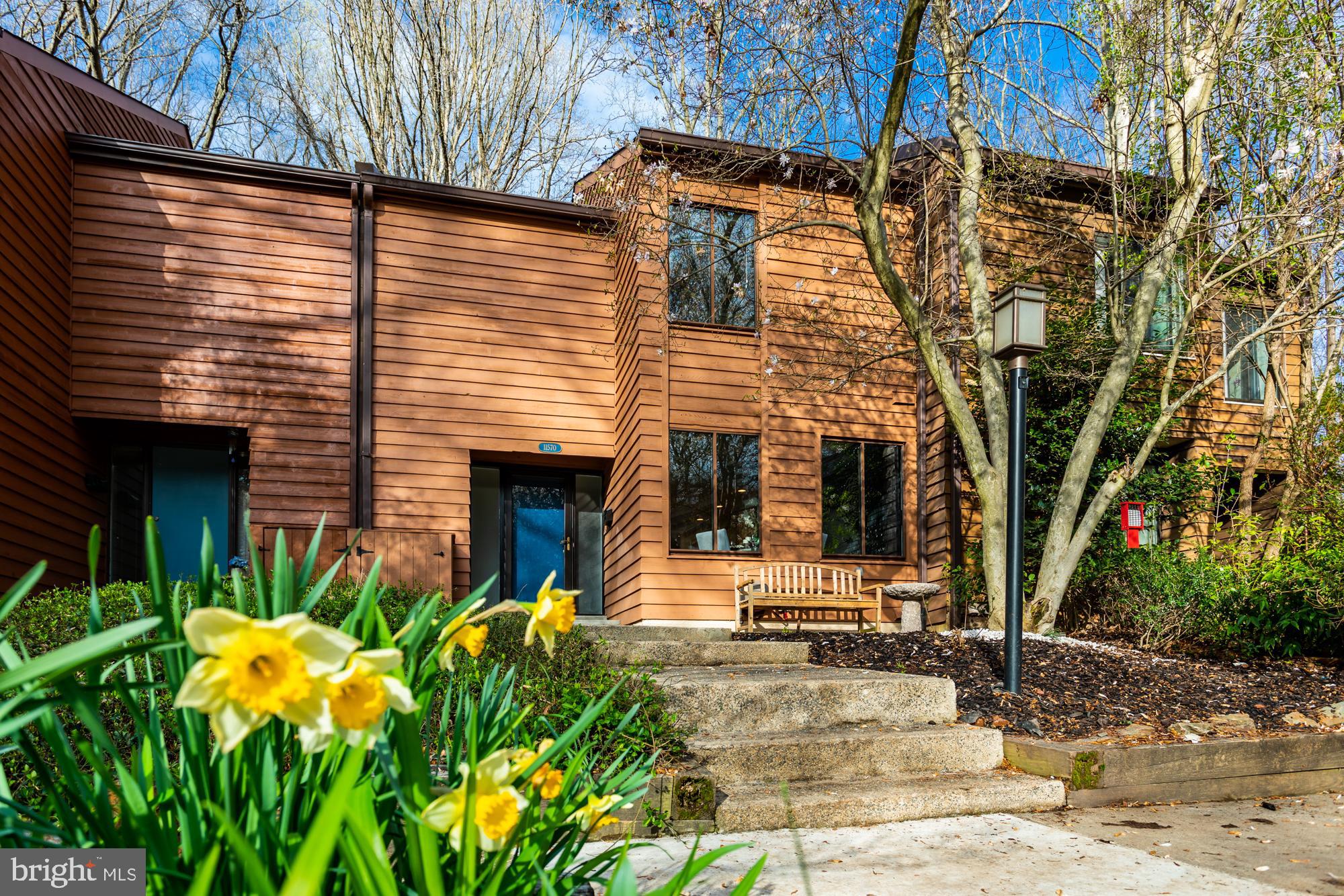 RESTON - Residential