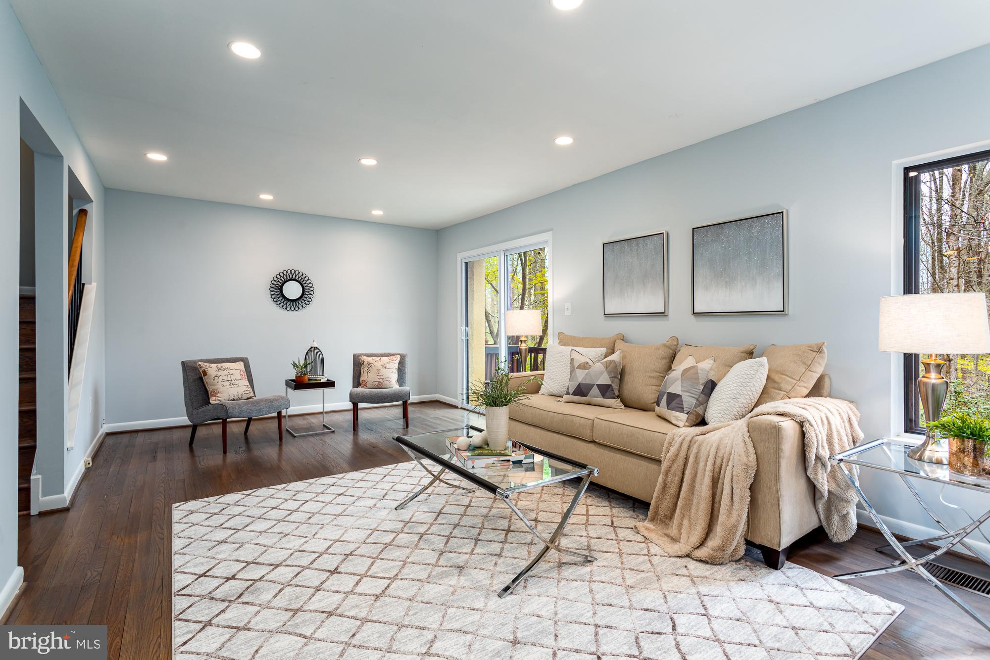 RESTON - Residential