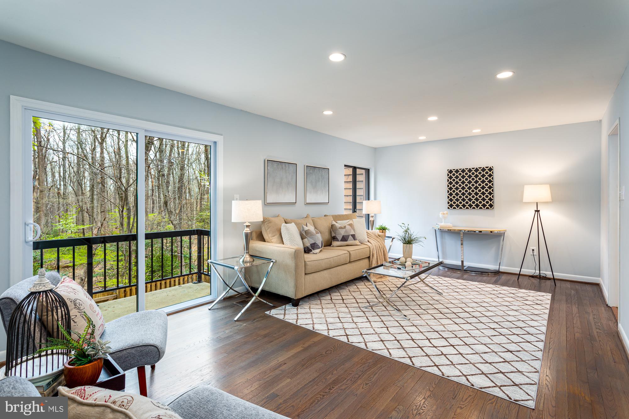 RESTON - Residential