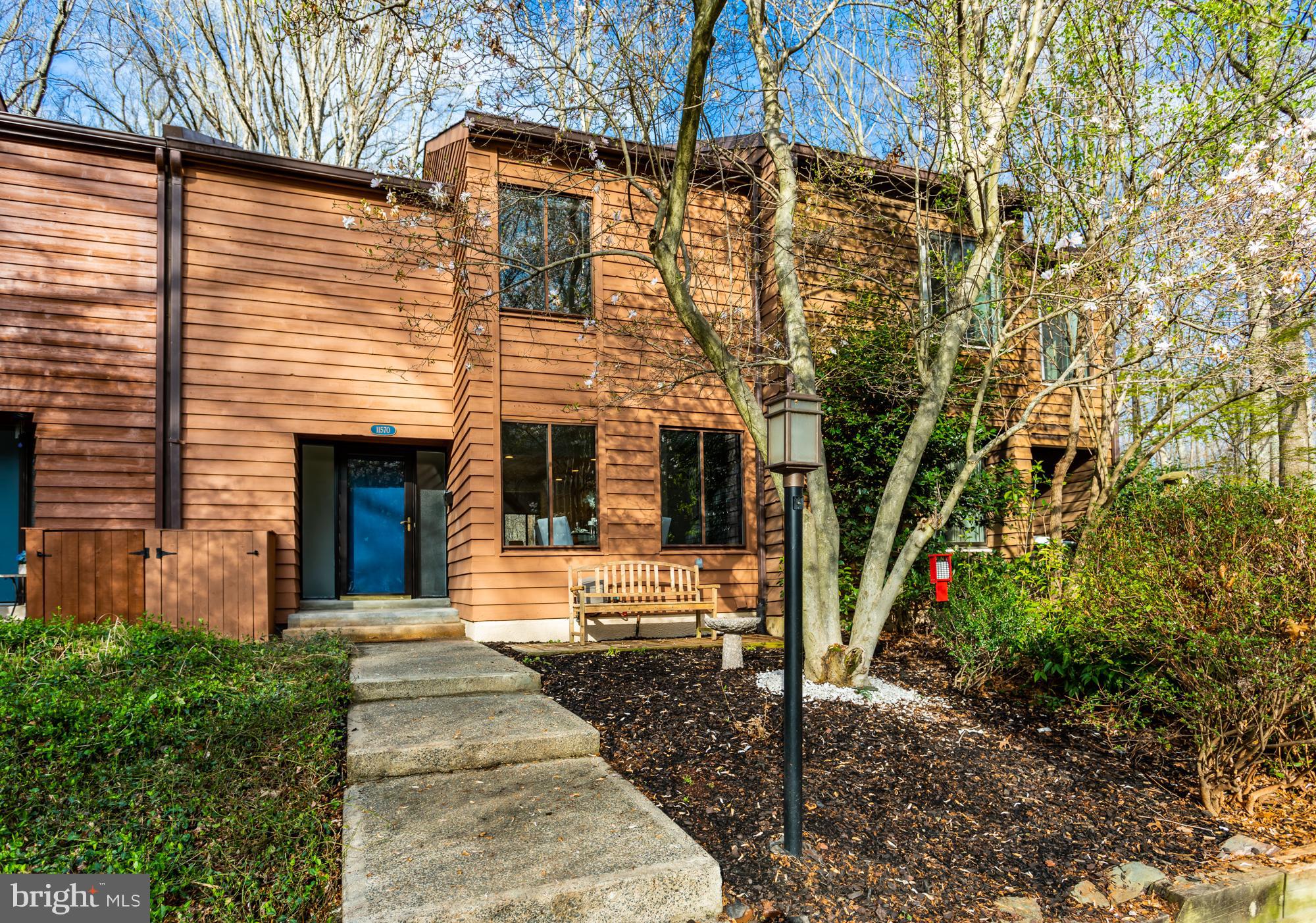 RESTON - Residential