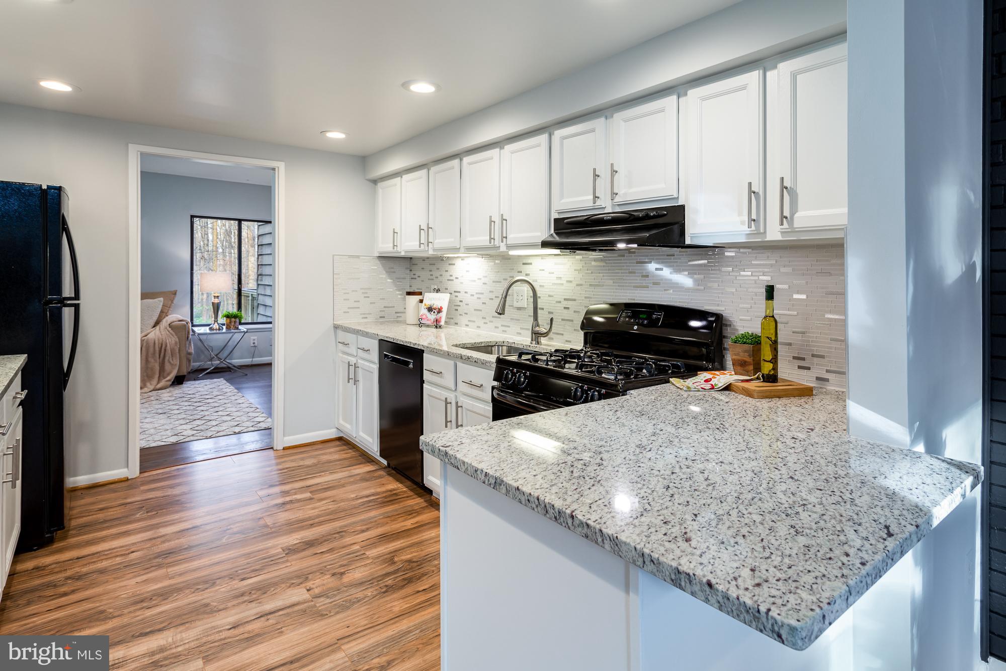 RESTON - Residential