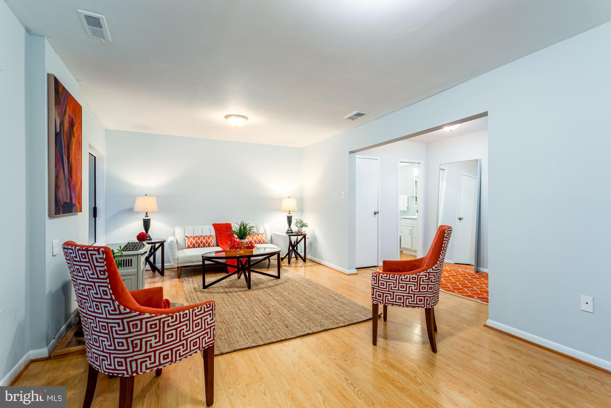 RESTON - Residential