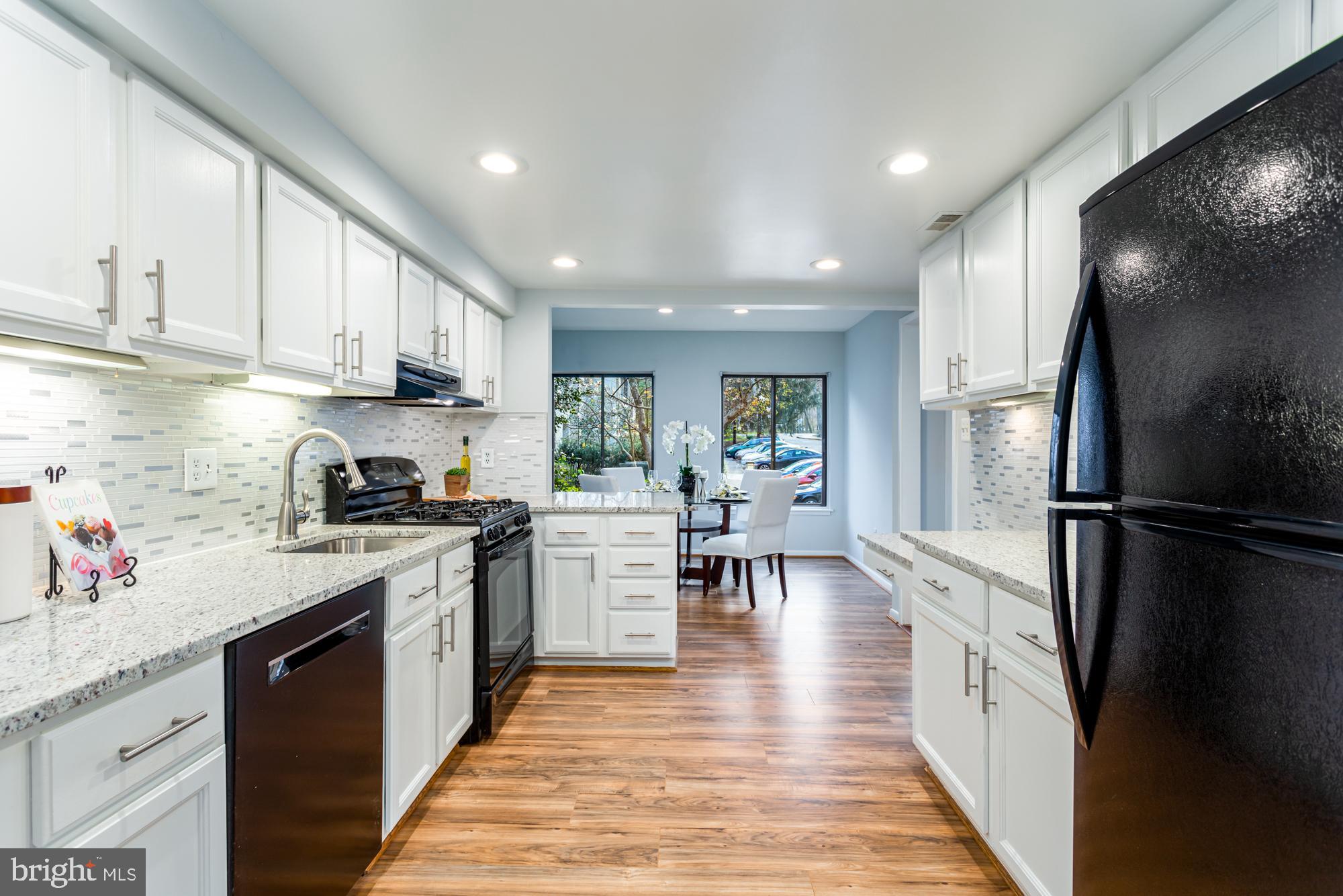 RESTON - Residential