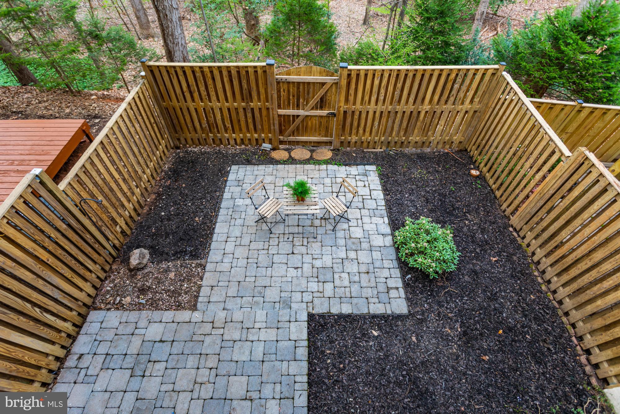 RESTON - Residential