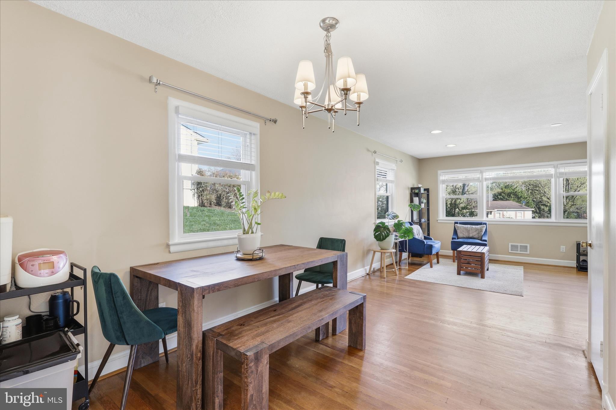 VIENNA WOODS - Residential