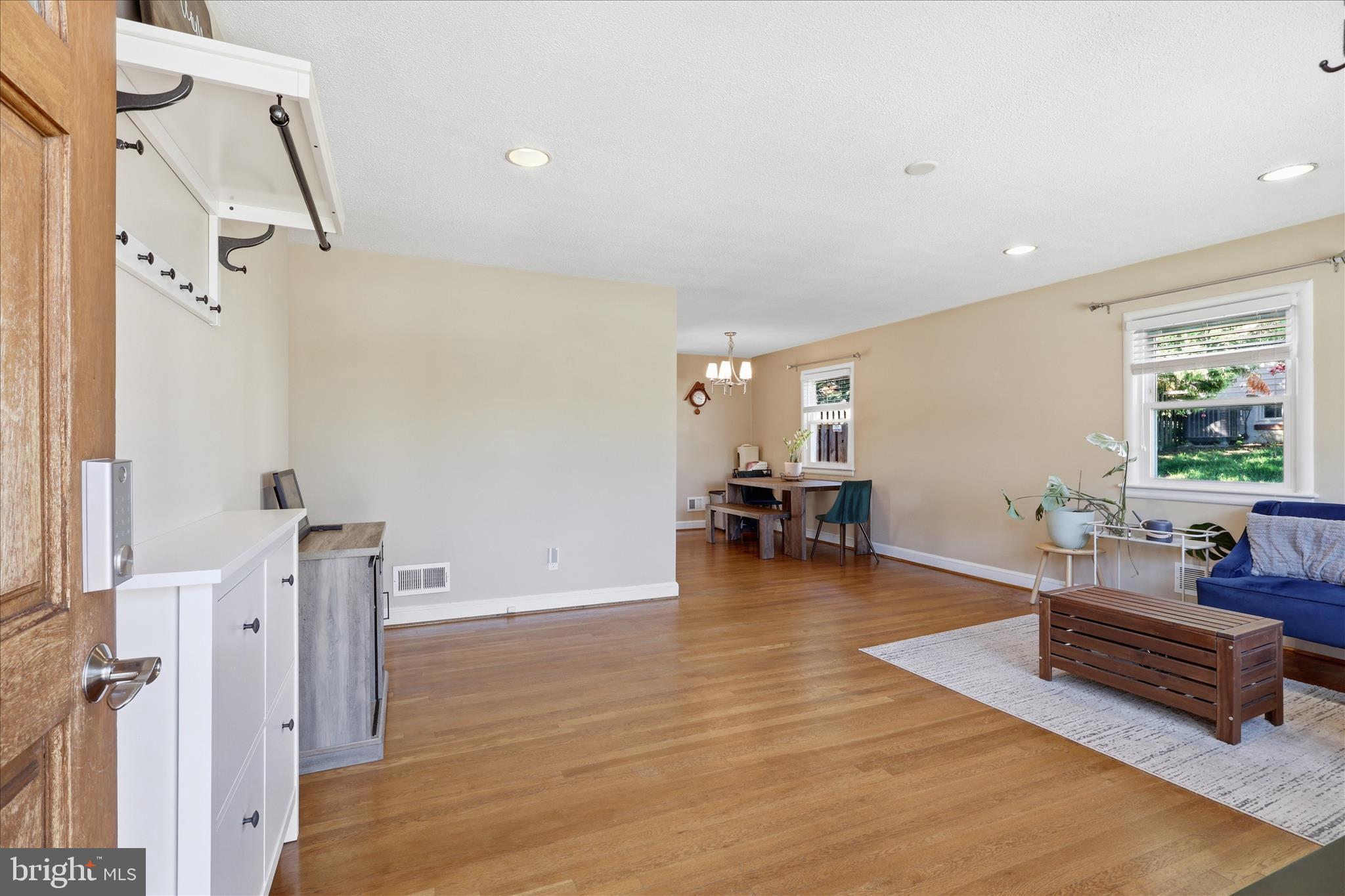 VIENNA WOODS - Residential