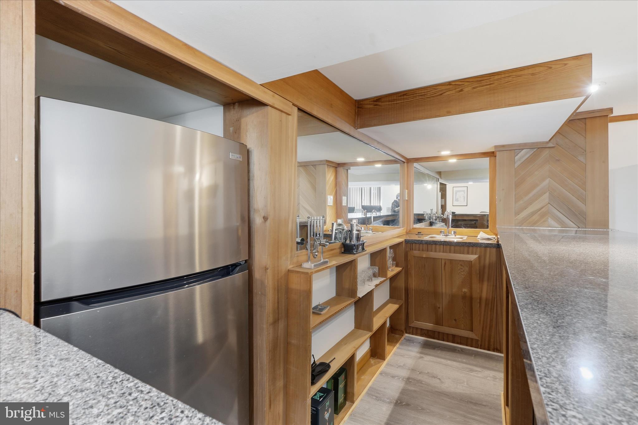 VIENNA WOODS - Residential