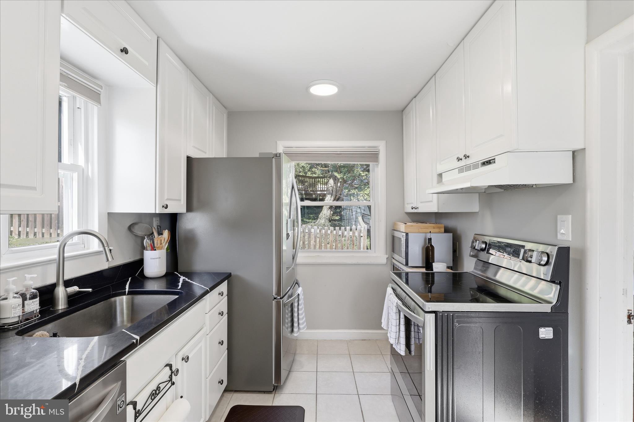 VIENNA WOODS - Residential