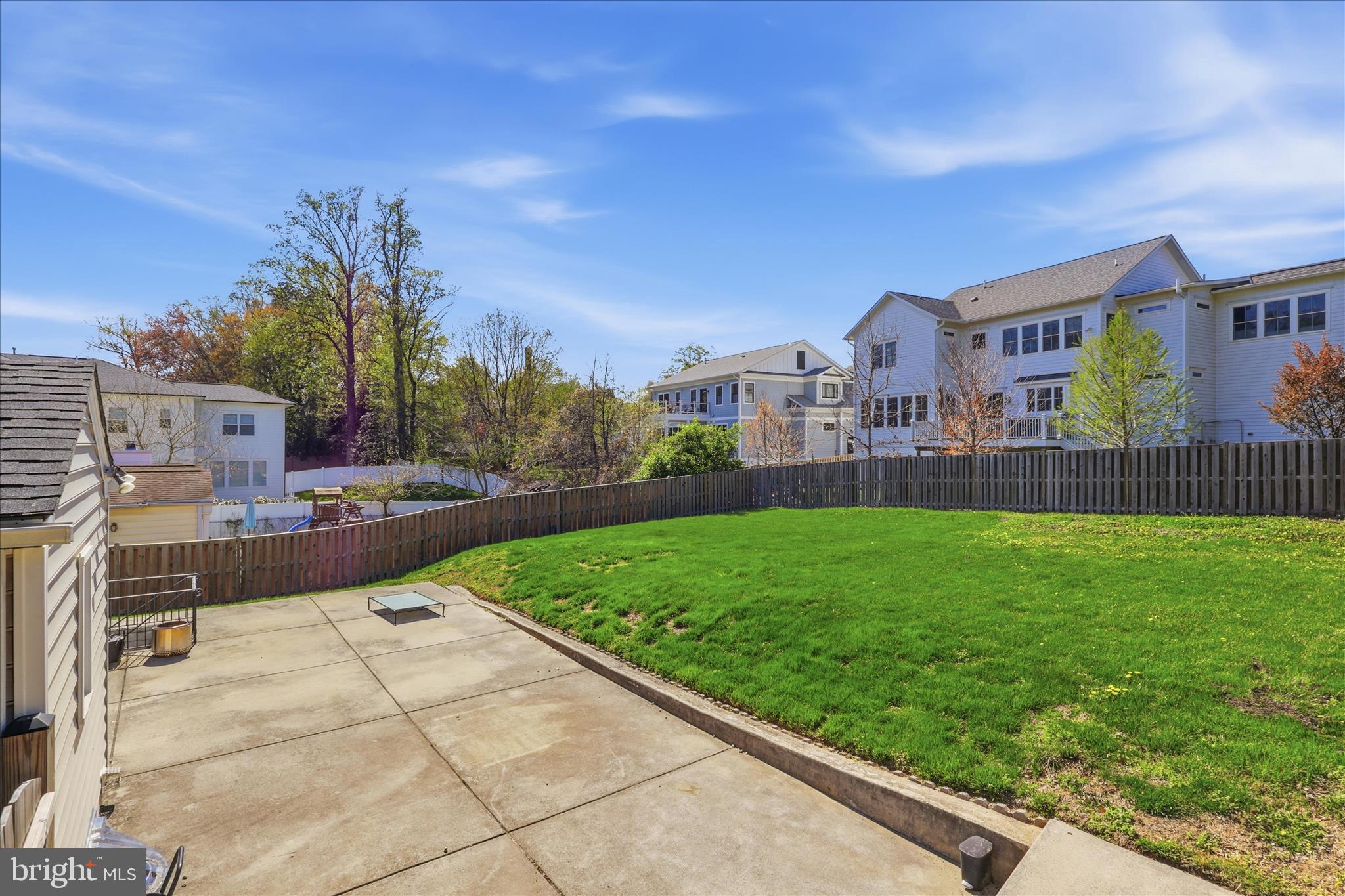 VIENNA WOODS - Residential