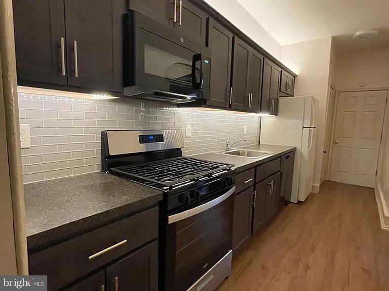 UNIVERSITY CITY - Residential Lease