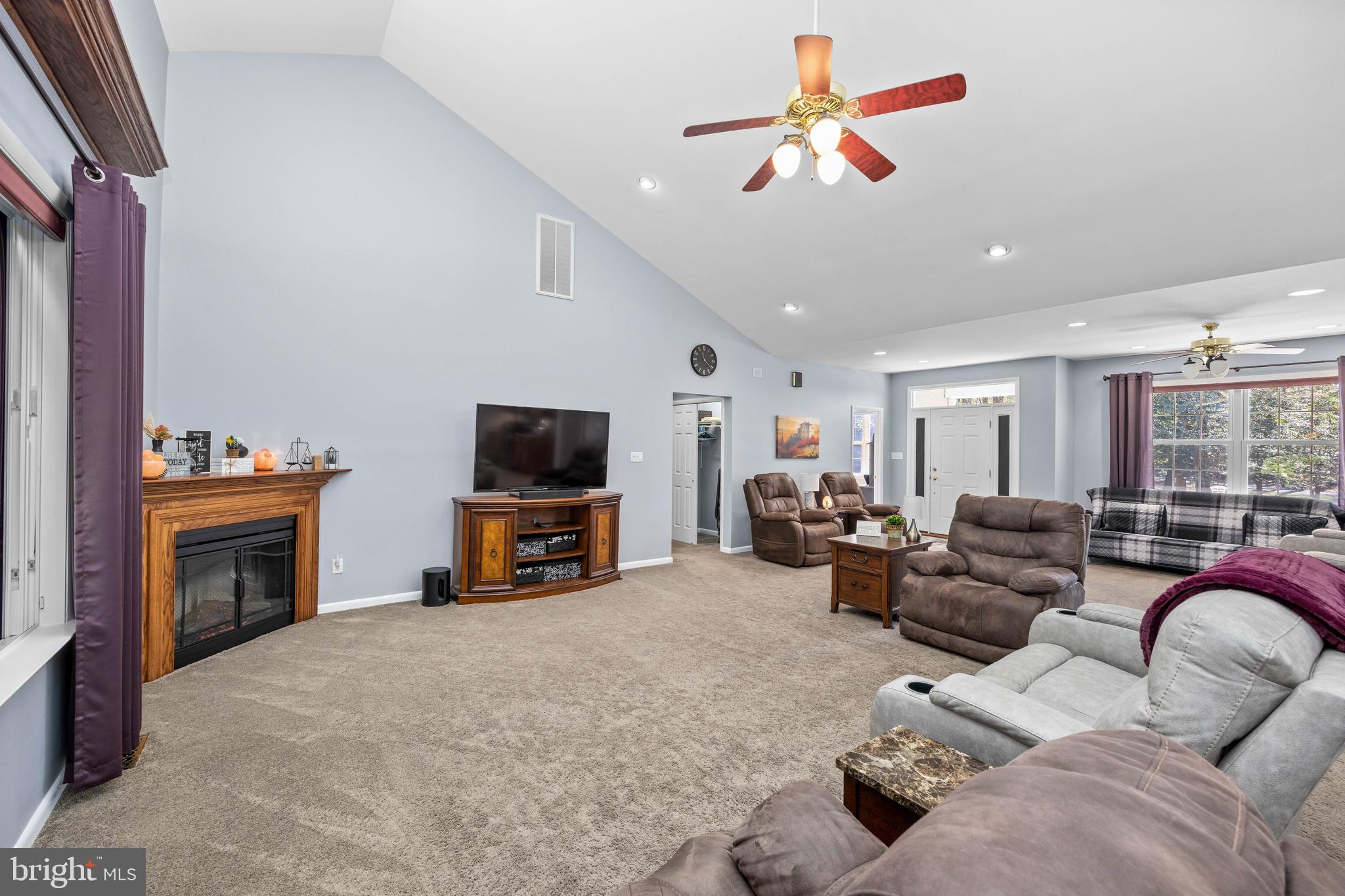 7814 BROADLEAF DRIVE