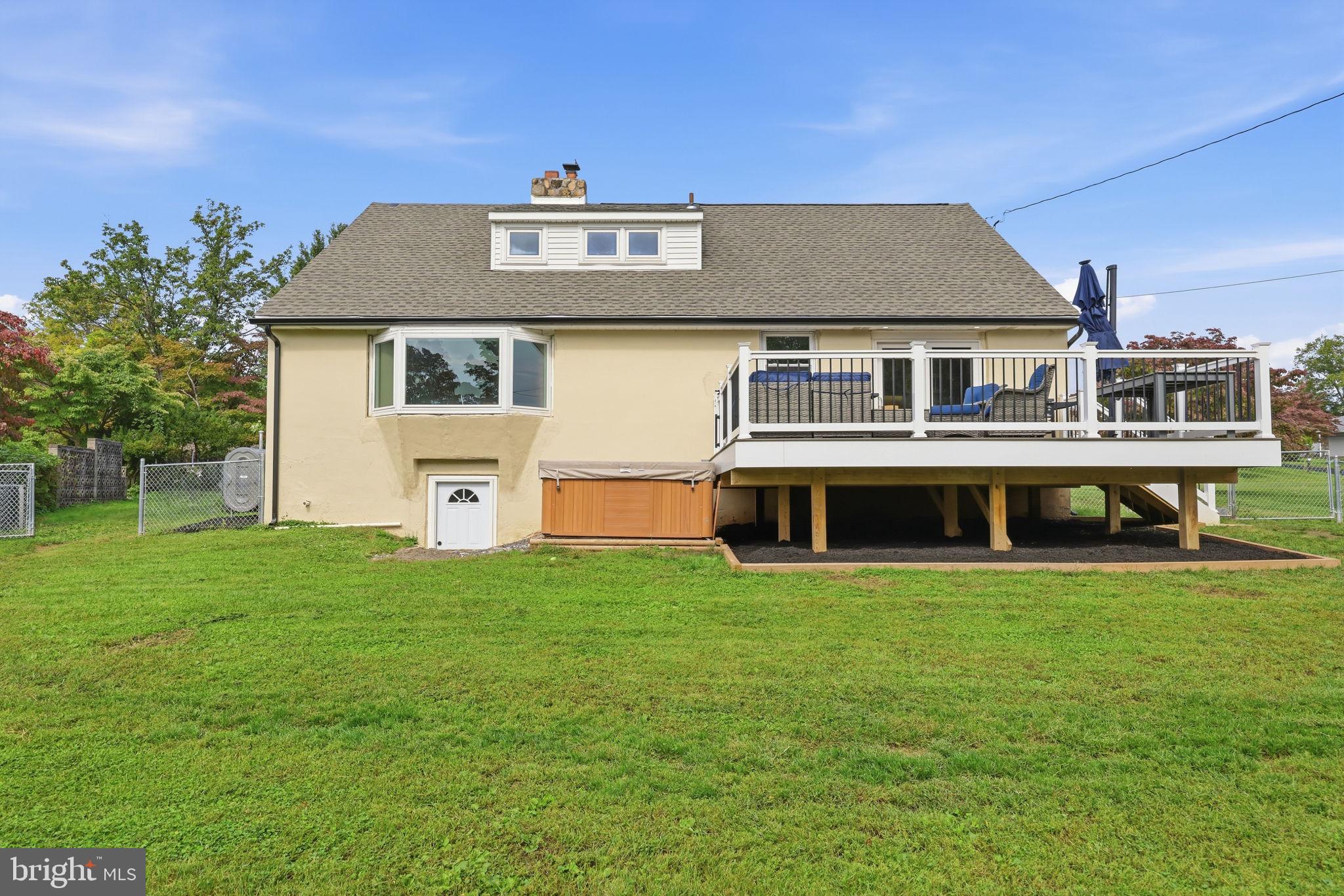 473 SWEETBRIAR DRIVE