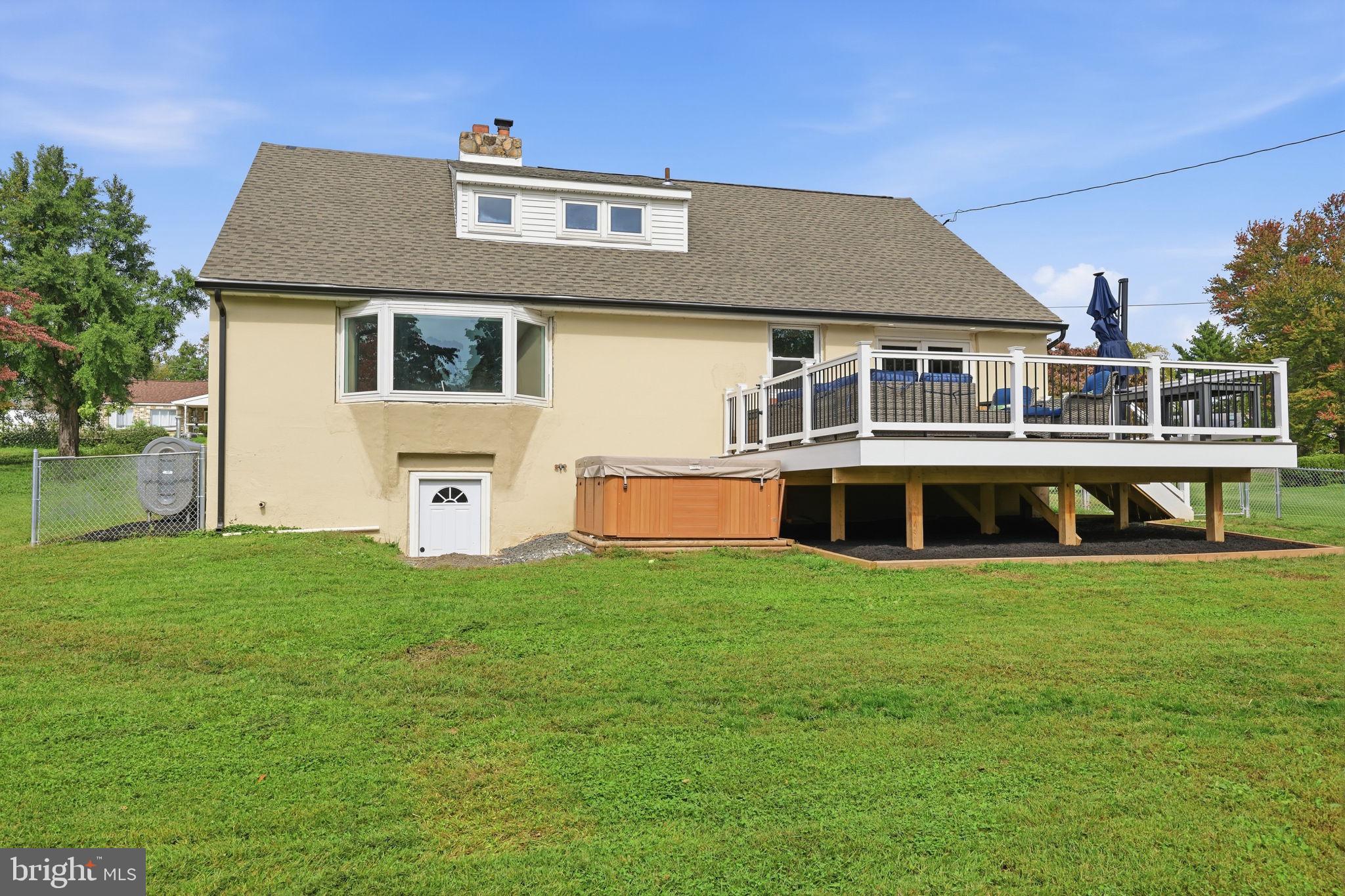 473 SWEETBRIAR DRIVE