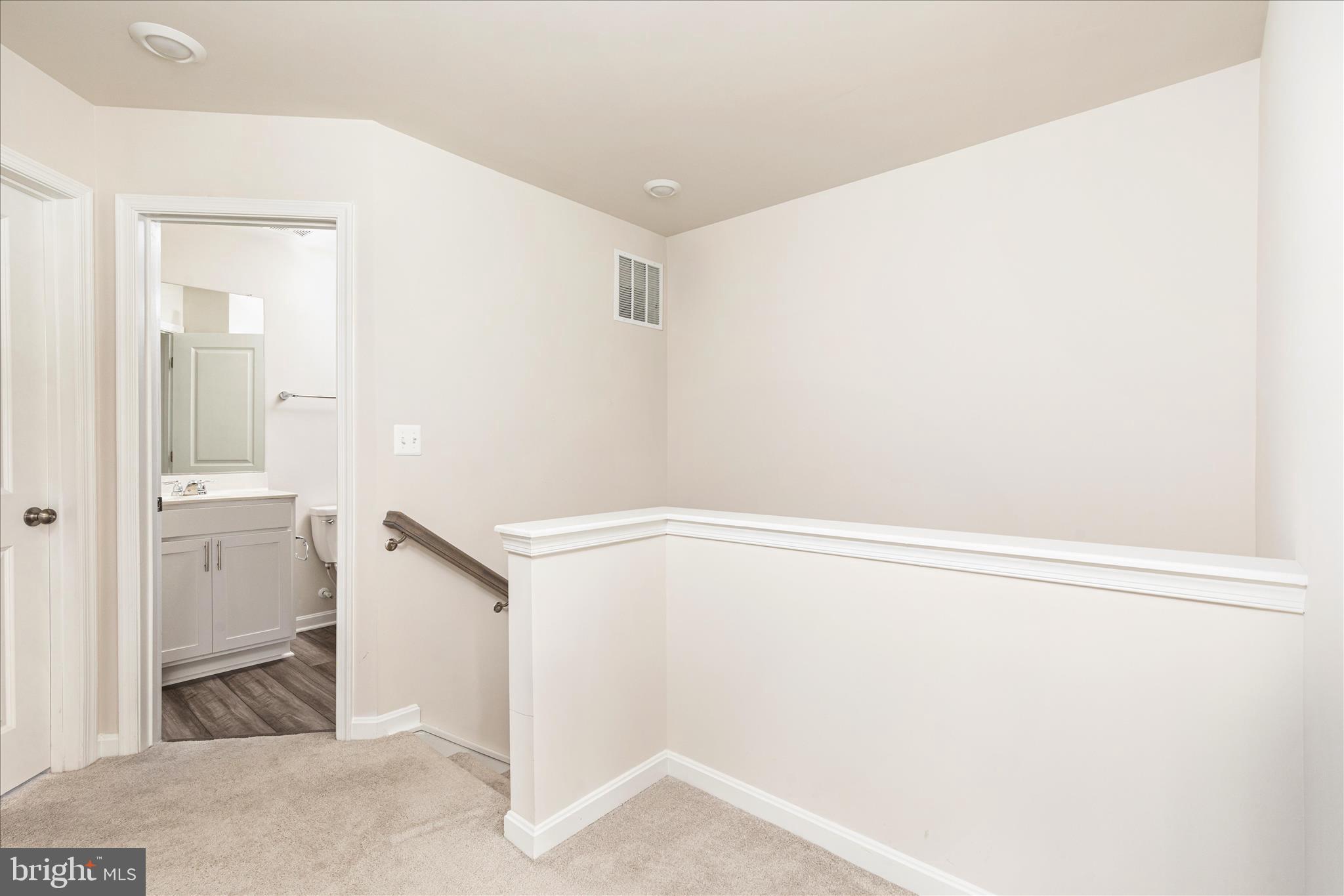 SENSENY VILLAGE - Residential Lease